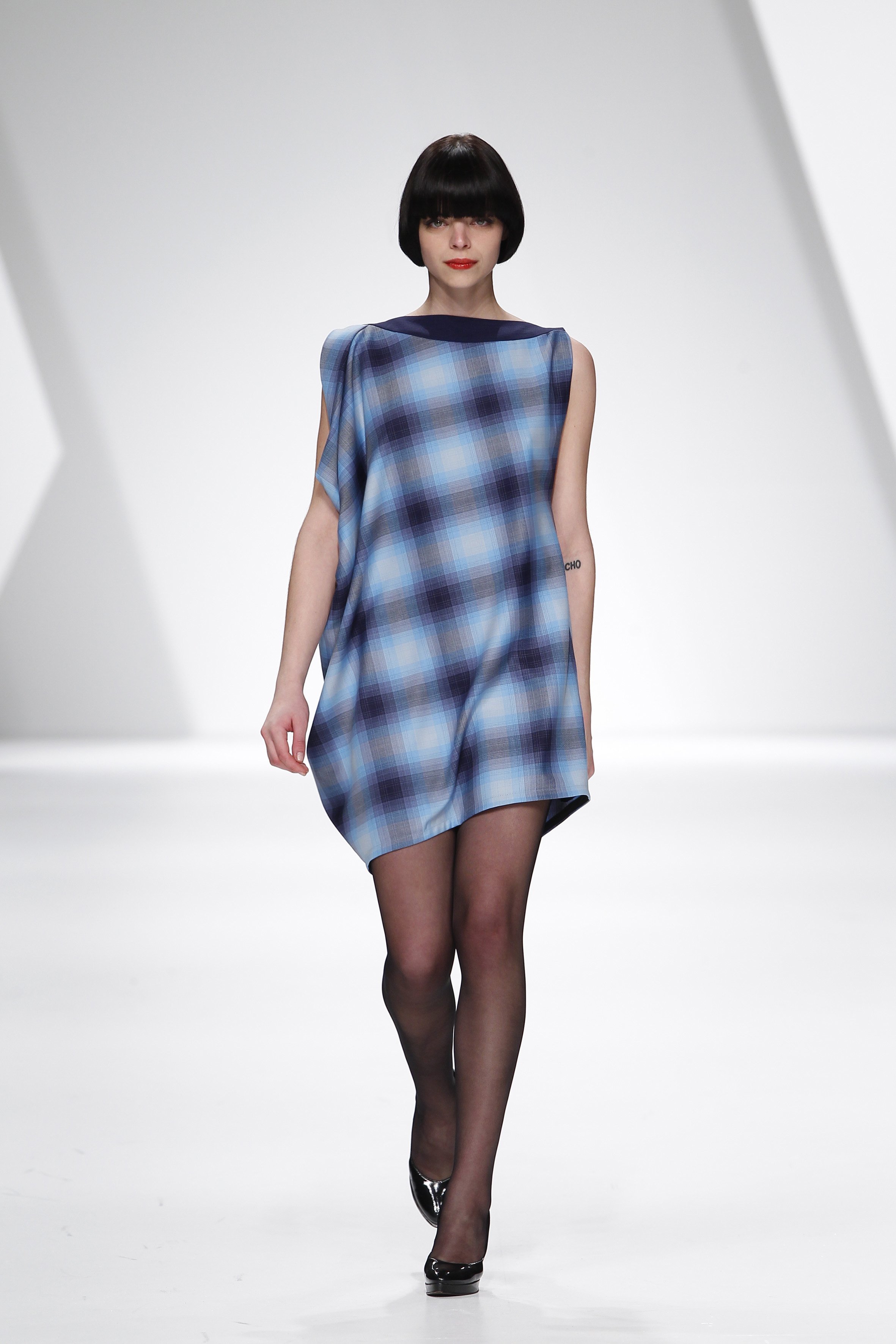 Storytailors_Gentlewomen_W2010_7.jpg