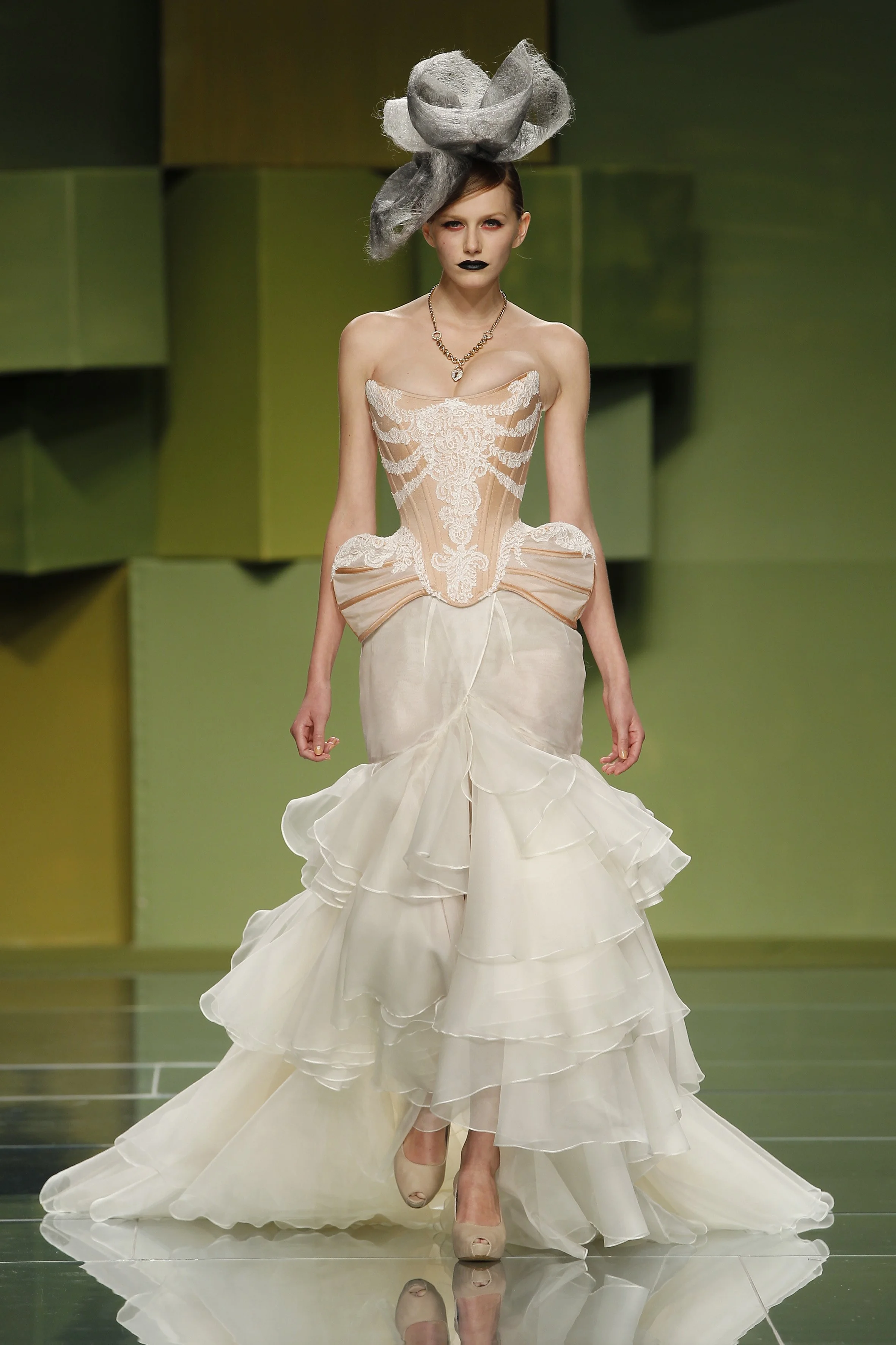Storytailors_Under_my_Skin_S2012_19.jpg