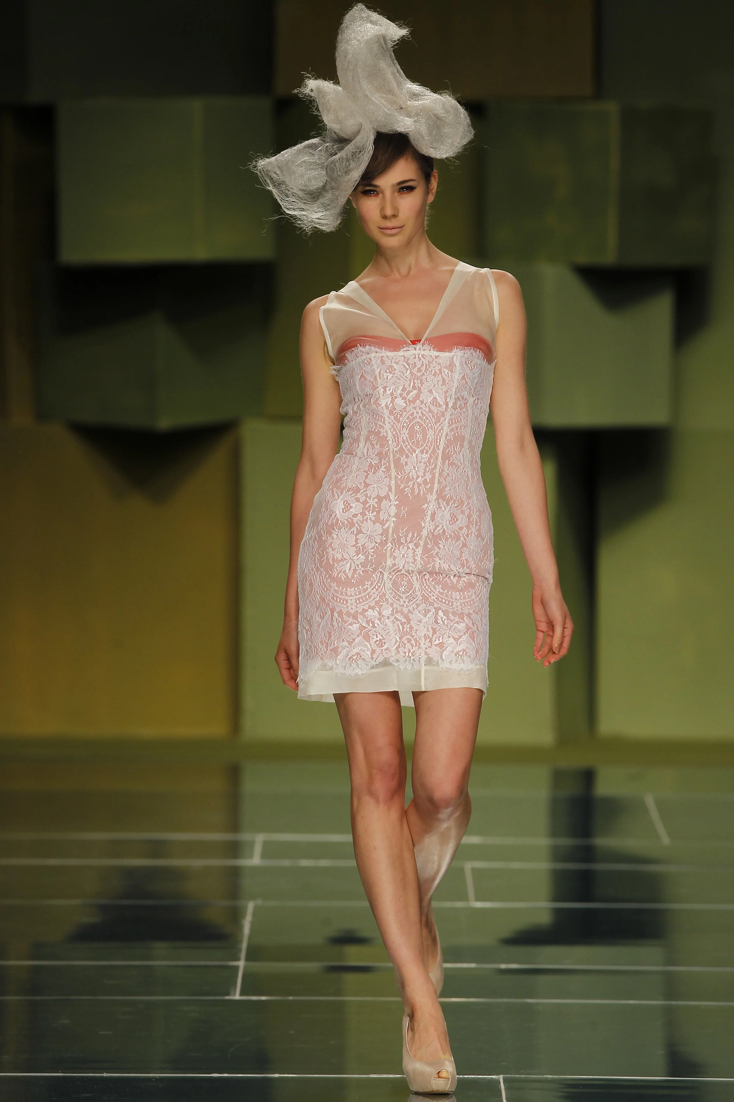 Storytailors_Under_my_Skin_S2012_2.jpg