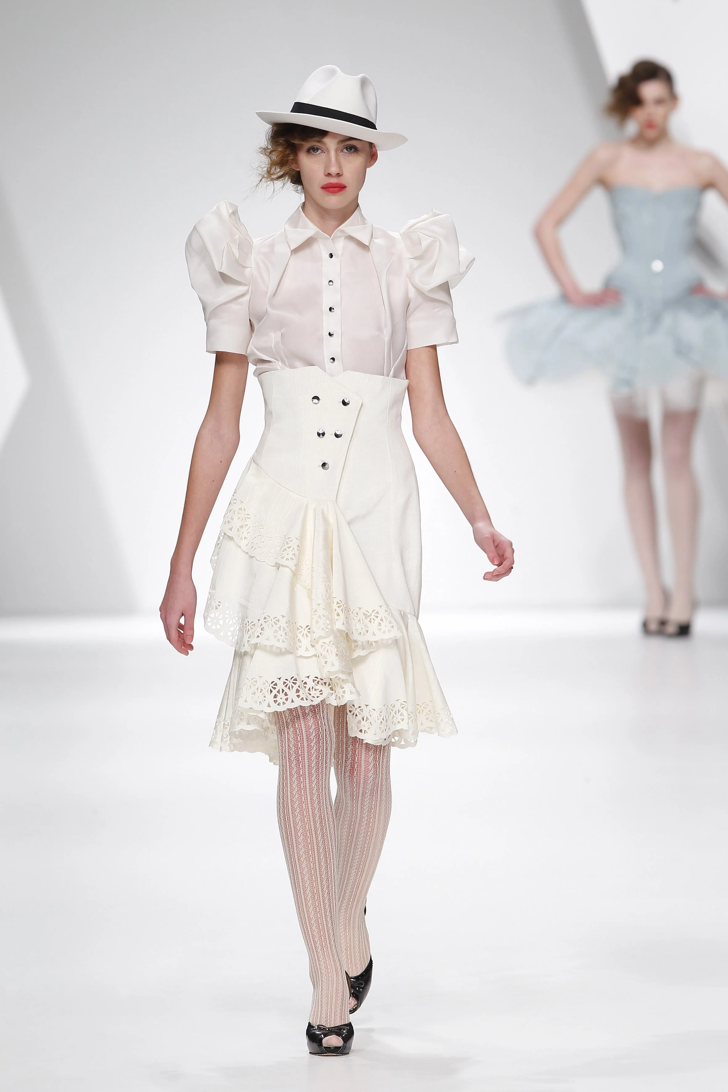 Storytailors_Gentlewomen_W2010_36.jpg