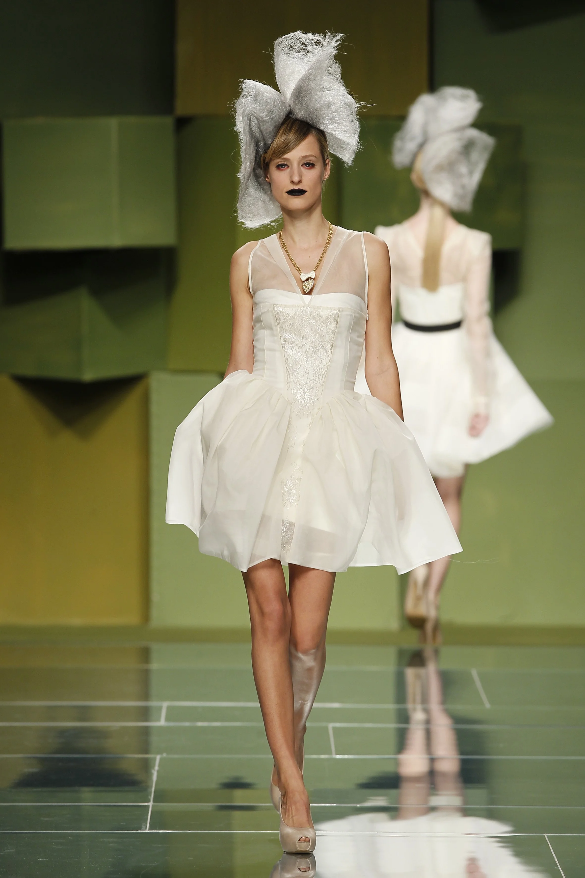 Storytailors_Under_my_Skin_S2012_5.jpg