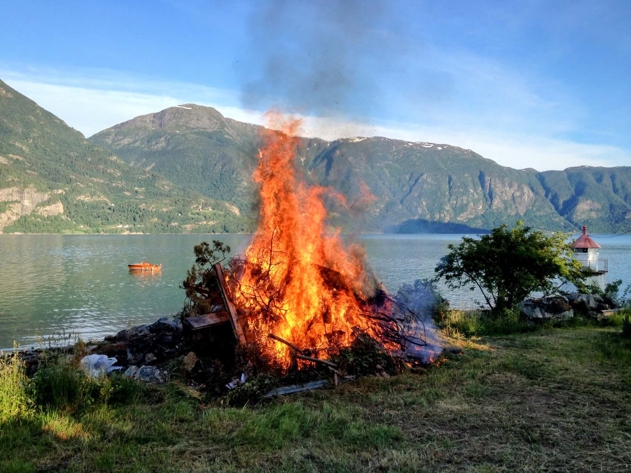 Jonsok feiring ved fyret