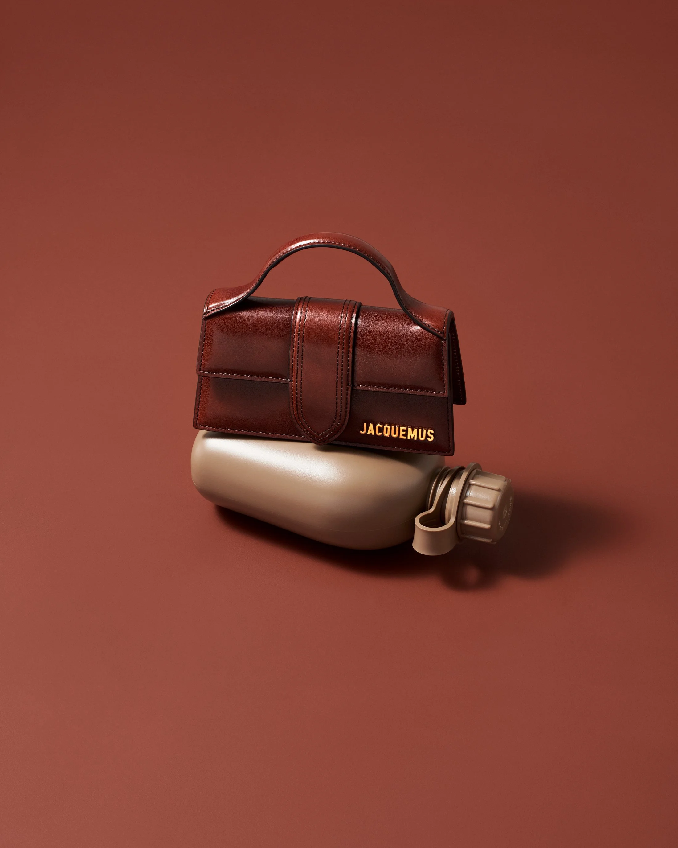 Jacquemus_Brown_3.jpg