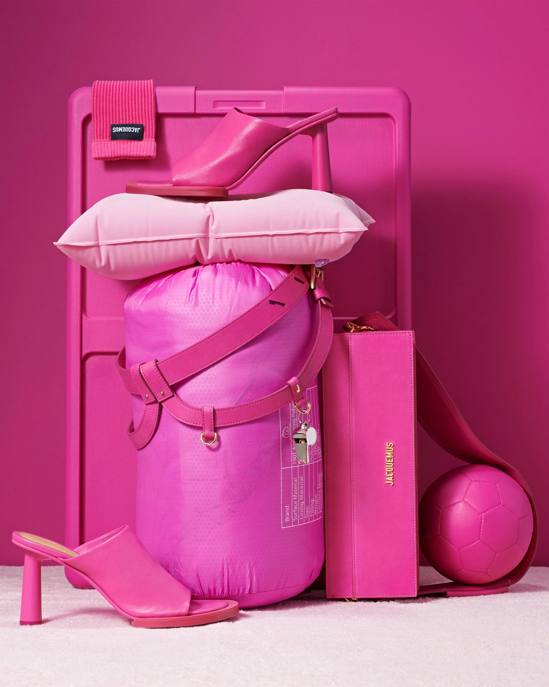 Jacquemus_Pink_2.jpg