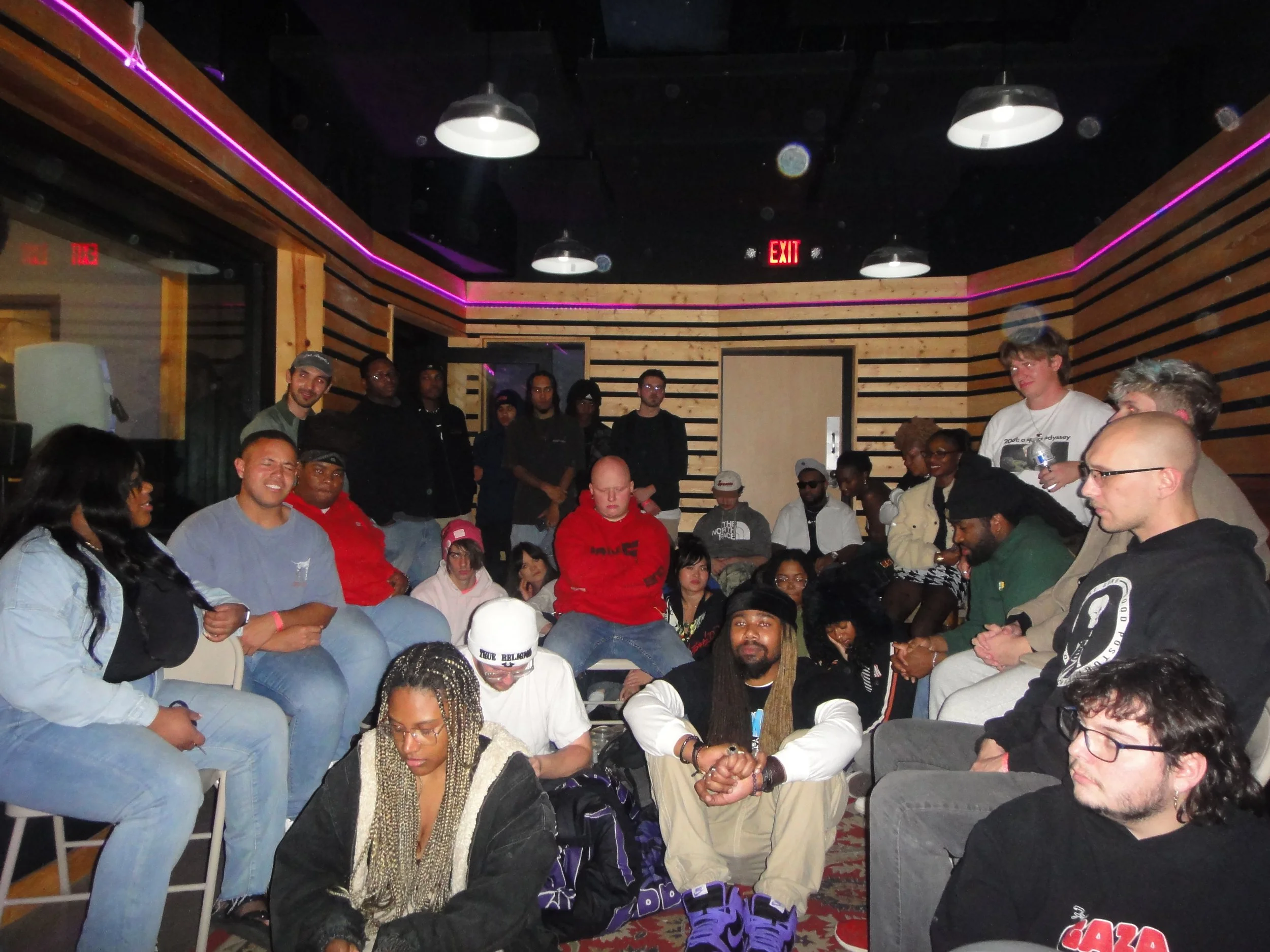 playback crowd 5!.JPG