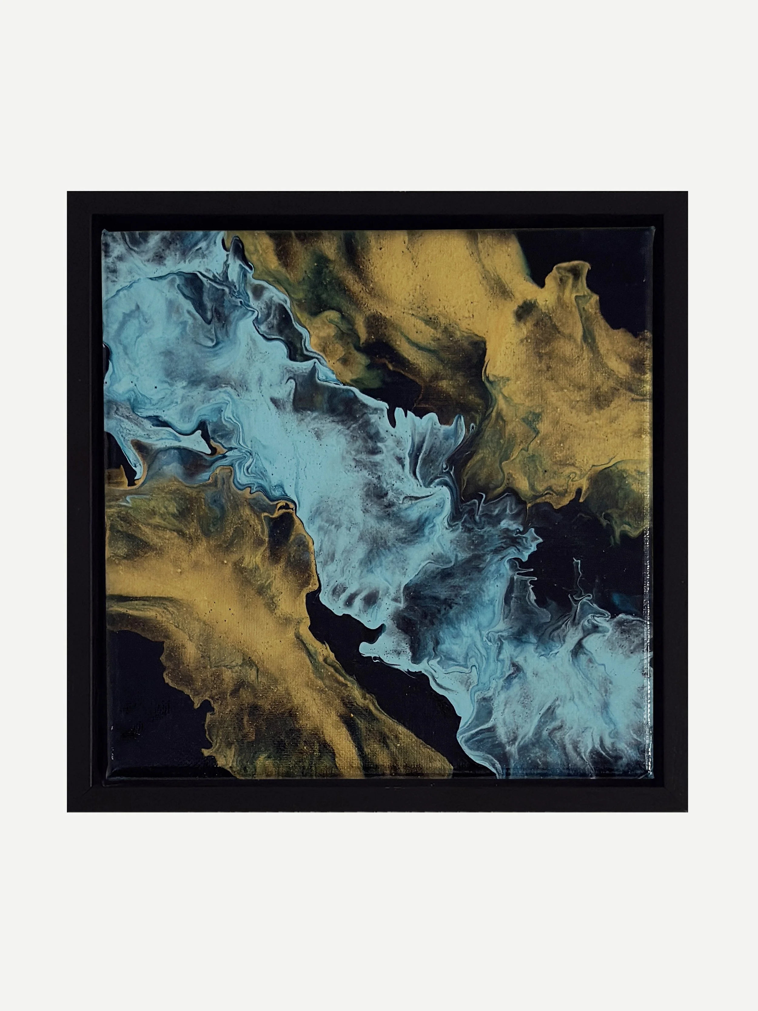 lookbook-blue-ocean-01 20x20-blank1.jpg