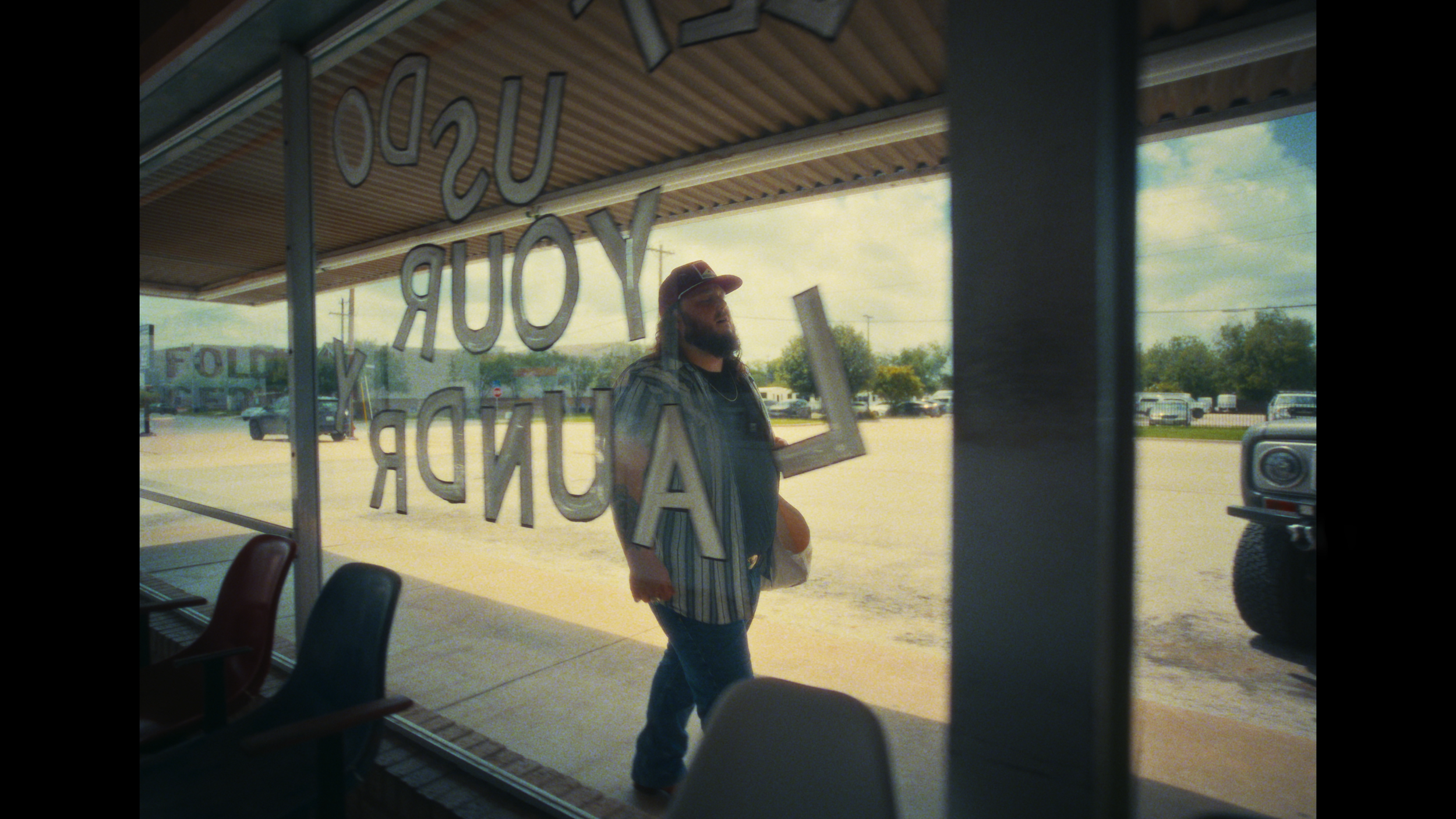 14146_TannerUsrey_IfYouCallMeAgain_FINAL.00_02_19_06.Still012.png