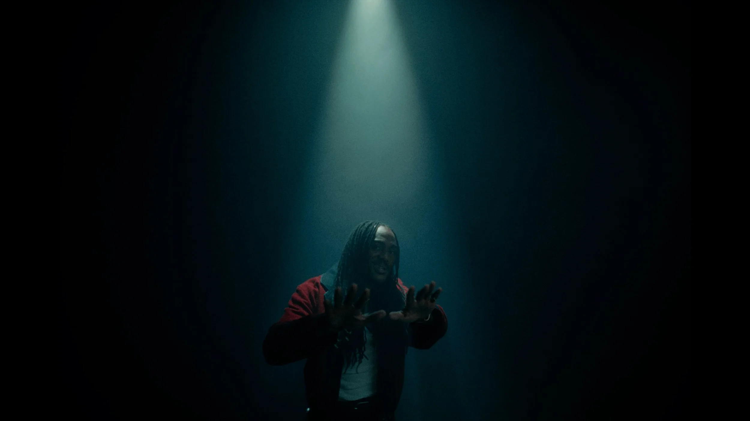 SPACESHIP_MV_4K_FINAL.00_01_57_17.Still004.jpg