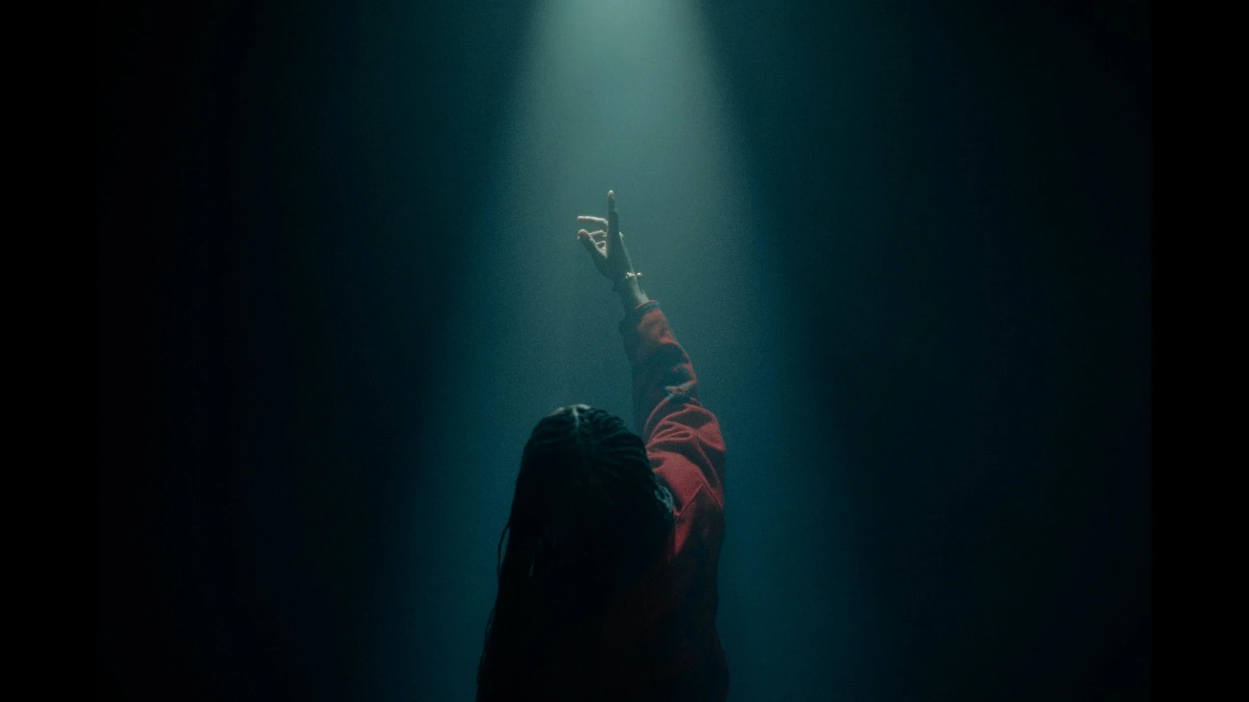 SPACESHIP_MV_4K_FINAL.00_02_09_15.Still006.jpg