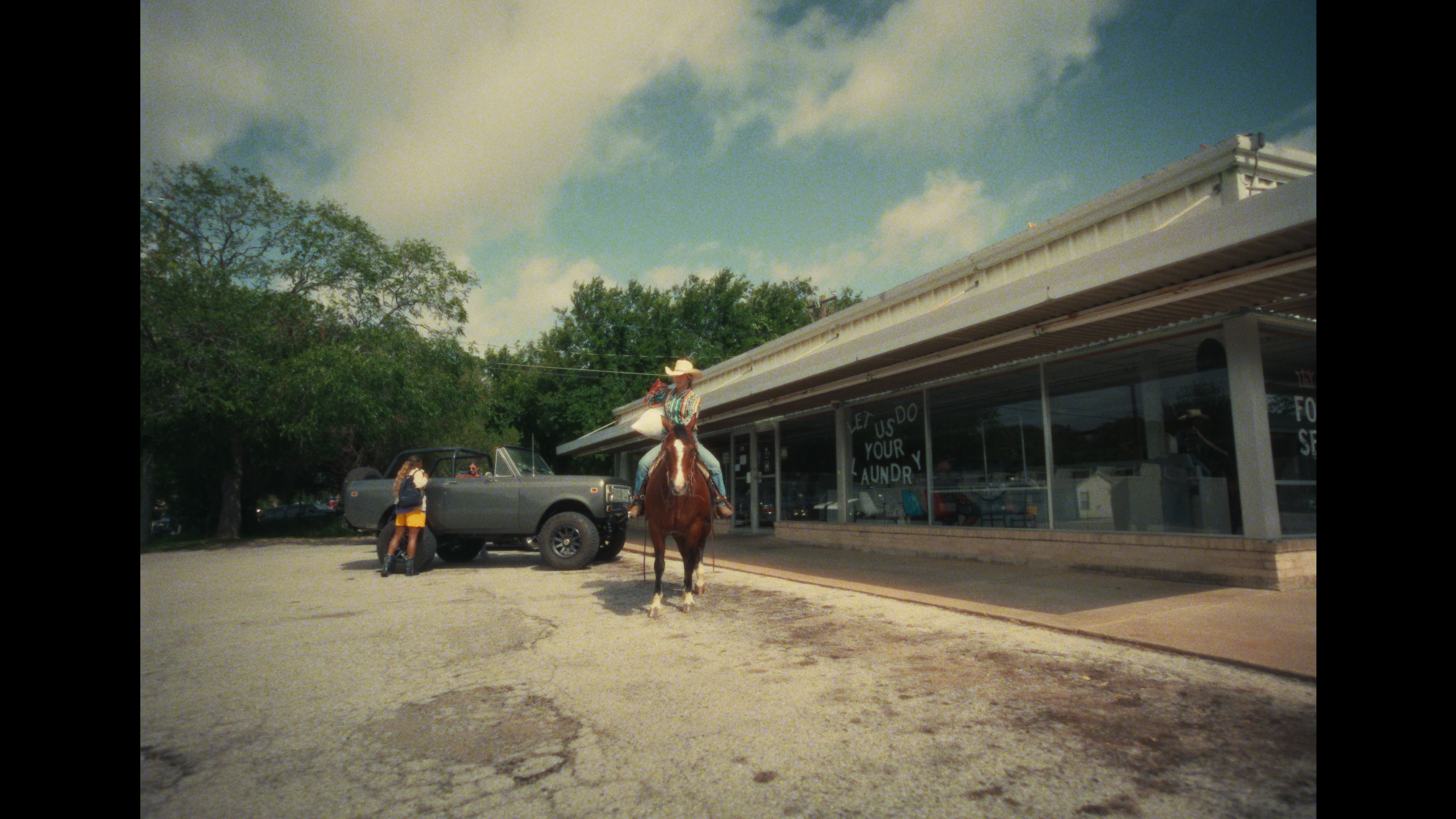 14146_TannerUsrey_IfYouCallMeAgain_FINAL.00_00_14_17.Still002.png
