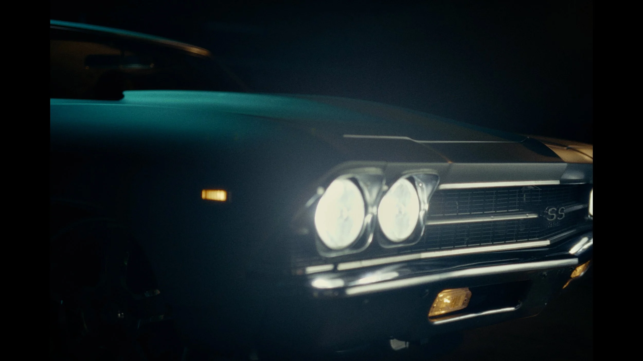 SPACESHIP_MV_4K_FINAL.00_03_04_02.Still009.jpg