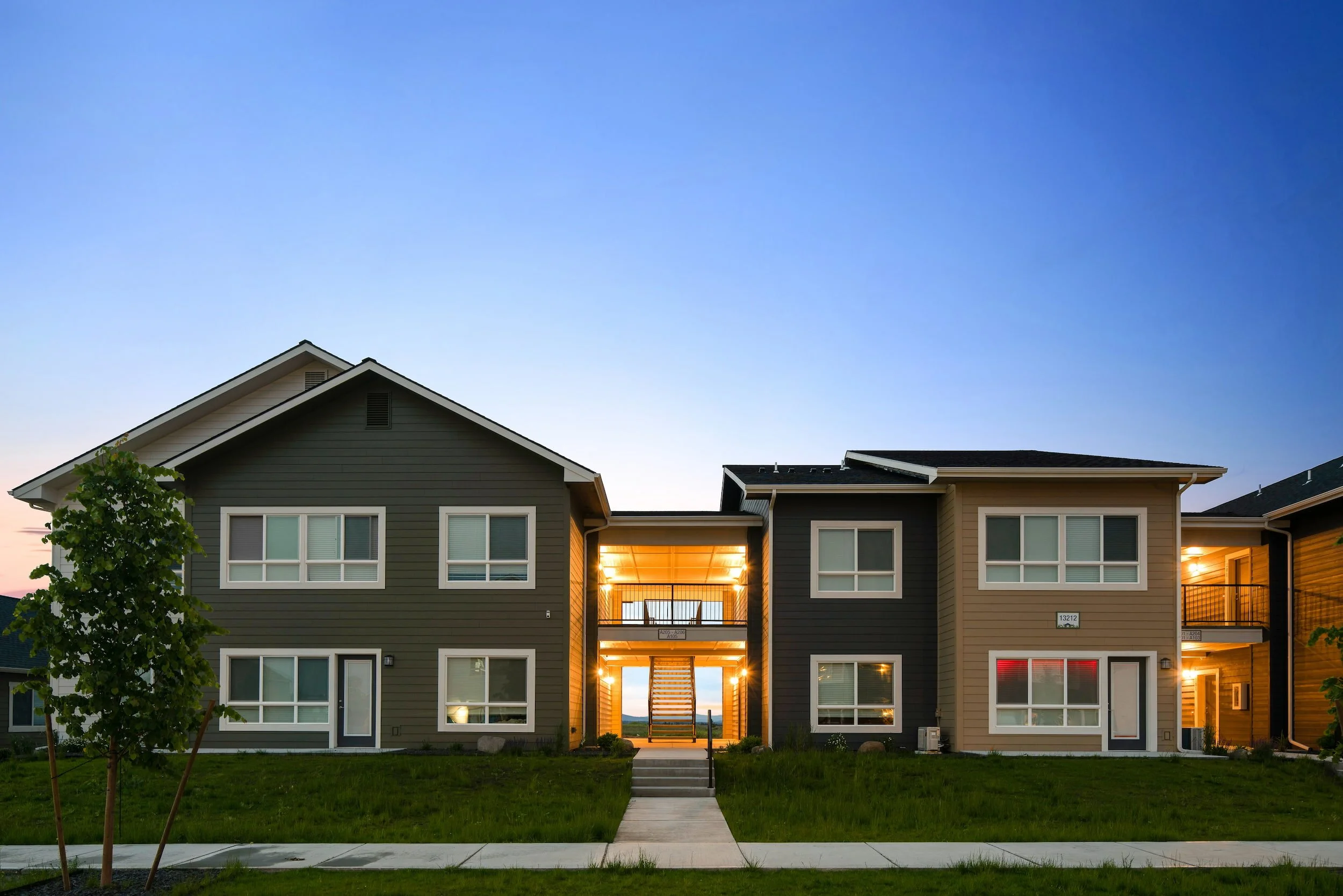 rlmillerphoto_highland_village_RESIZED (1).jpg