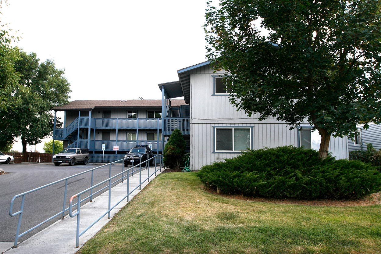 Renters-Hoffman_Exterior.jpg