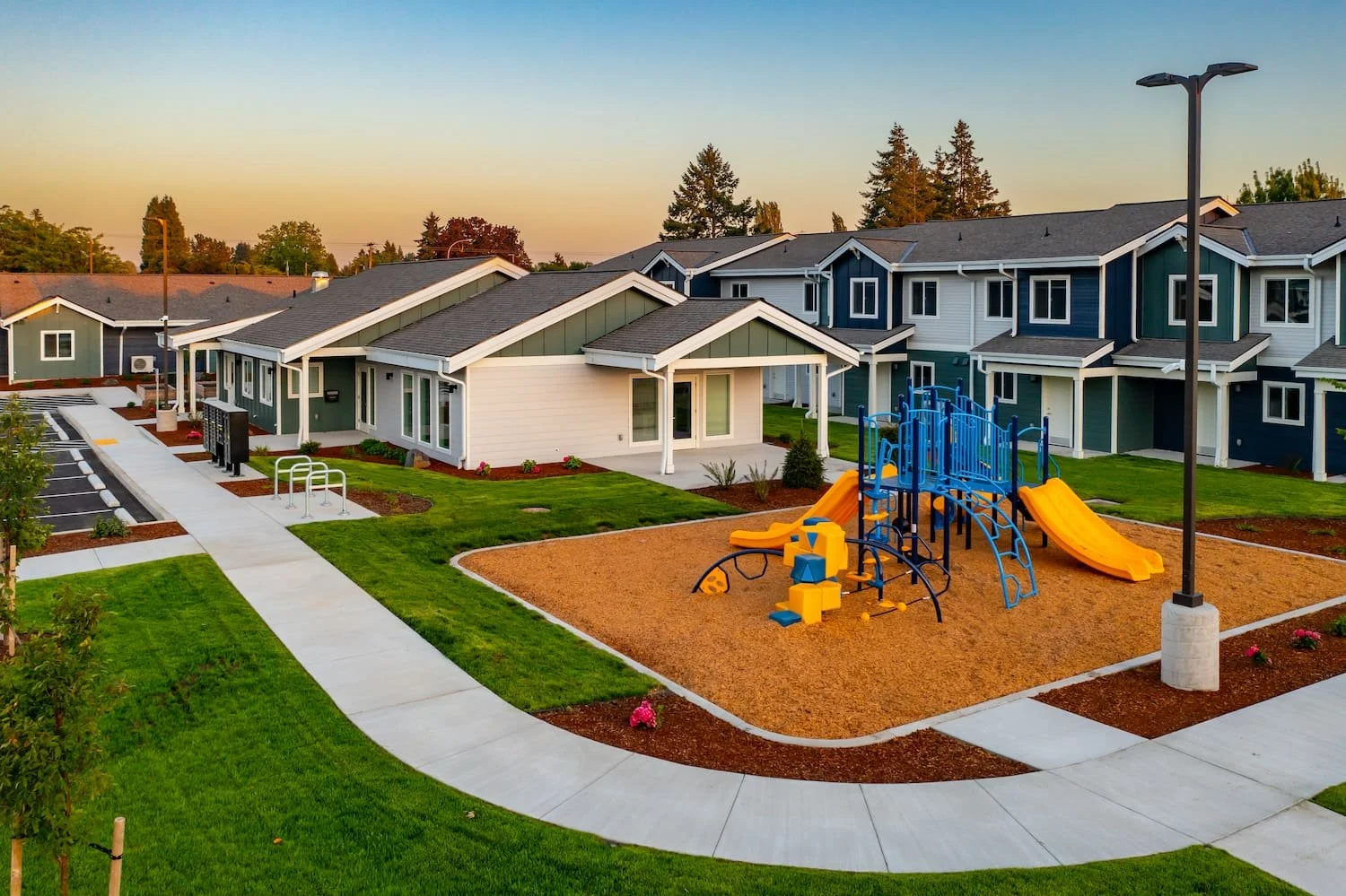 Exterior of Sunrise Villages in Longview, WA