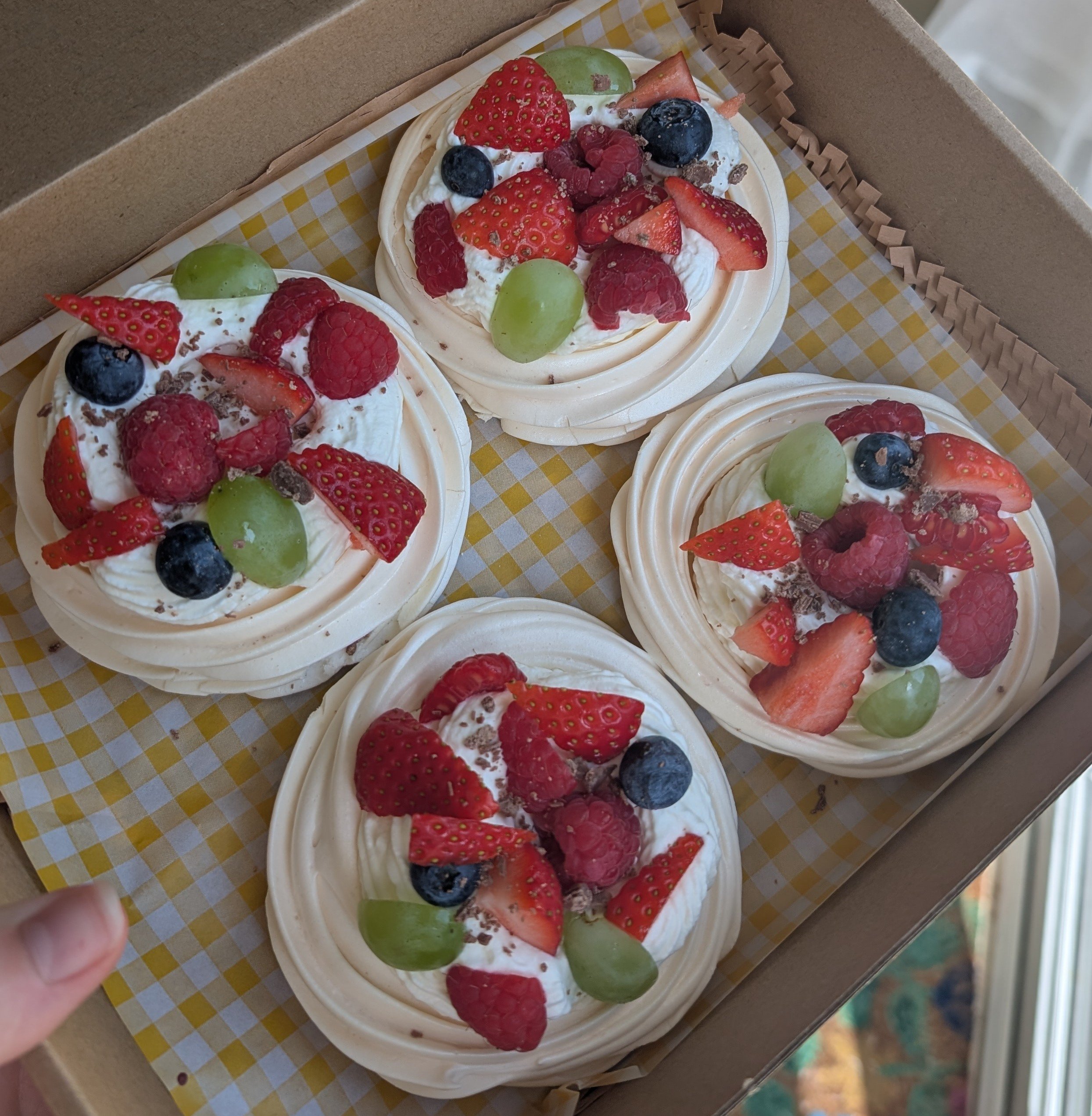 Meringue Nests Dressed, Box of 4