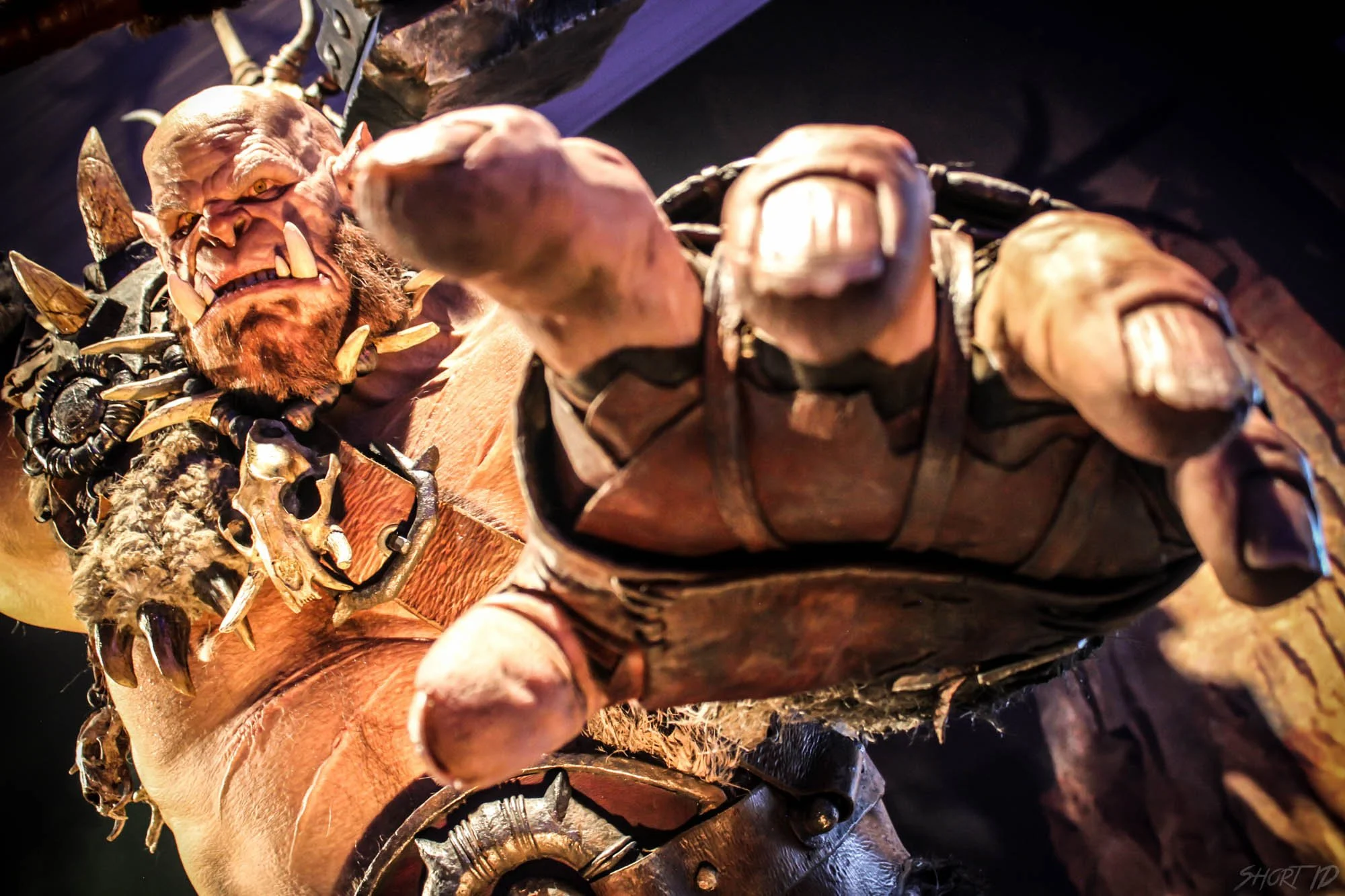 gamescome-2015---statue-film-warcraft-2_26370569376_o.jpg