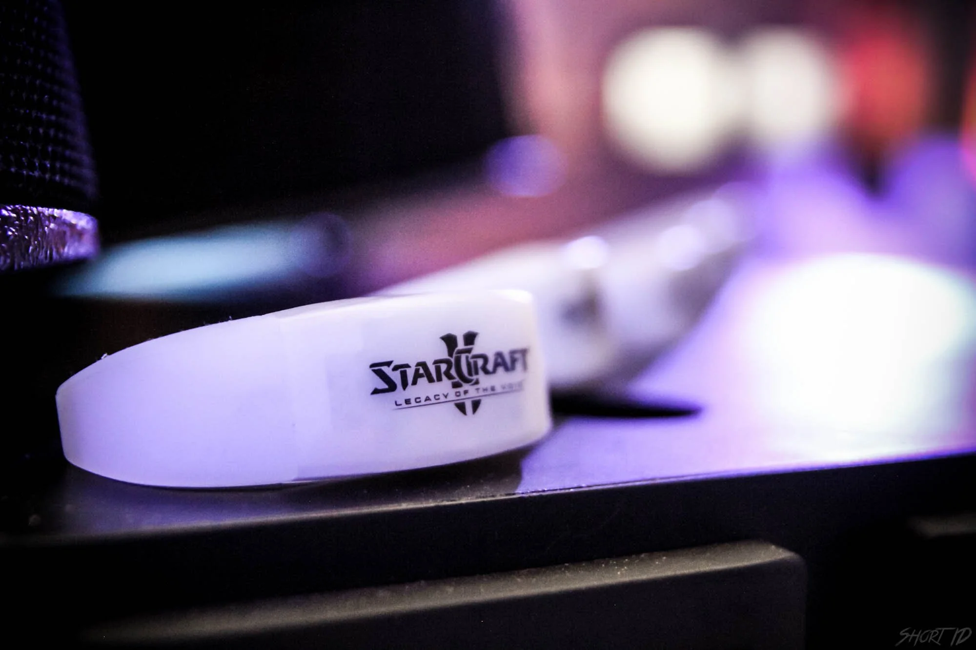 wcs-saison-3---bracelet-lotv_26396613155_o.jpg