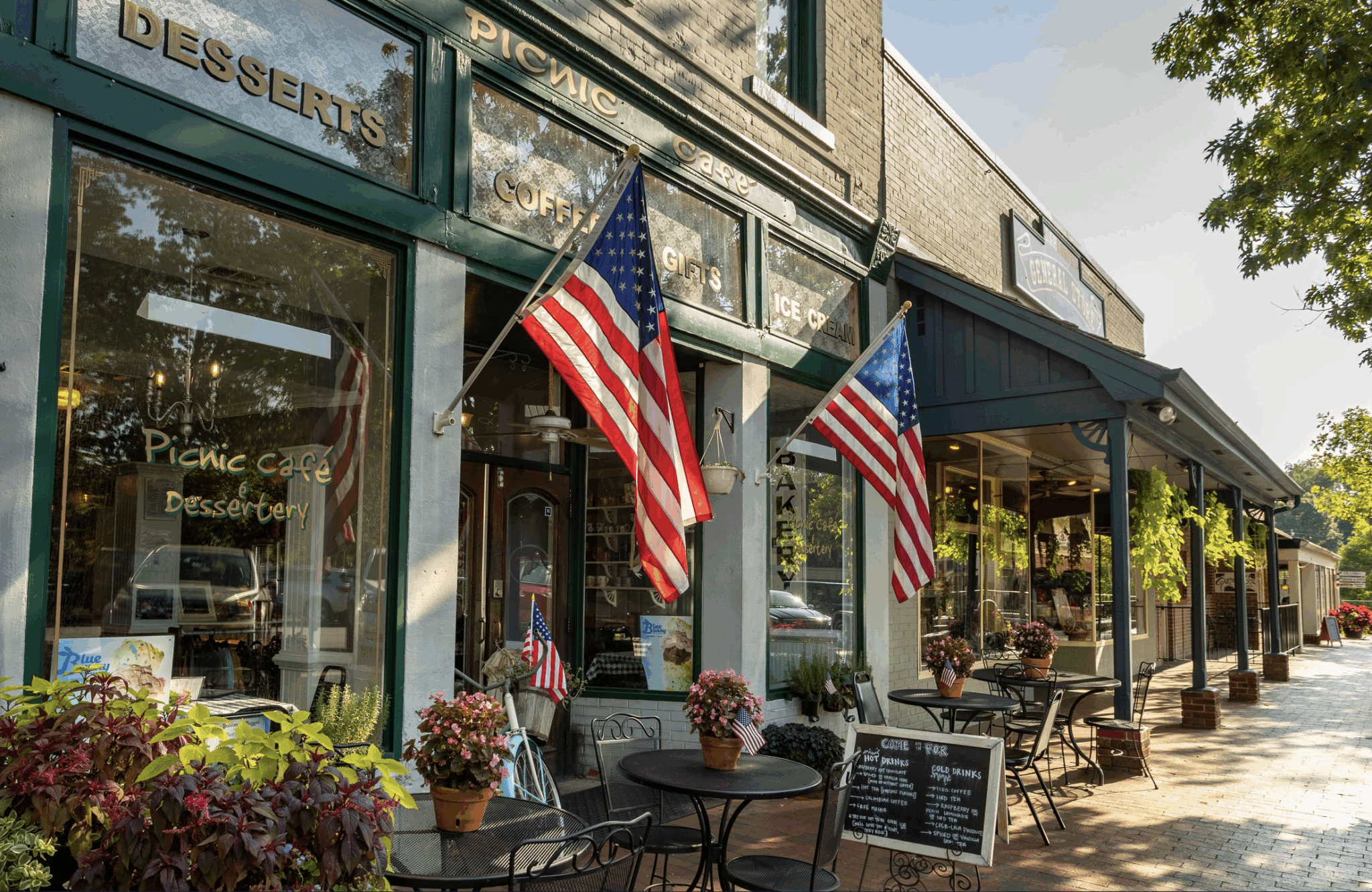 Guide to Dahlonega, GA in the Fall : From a Local!