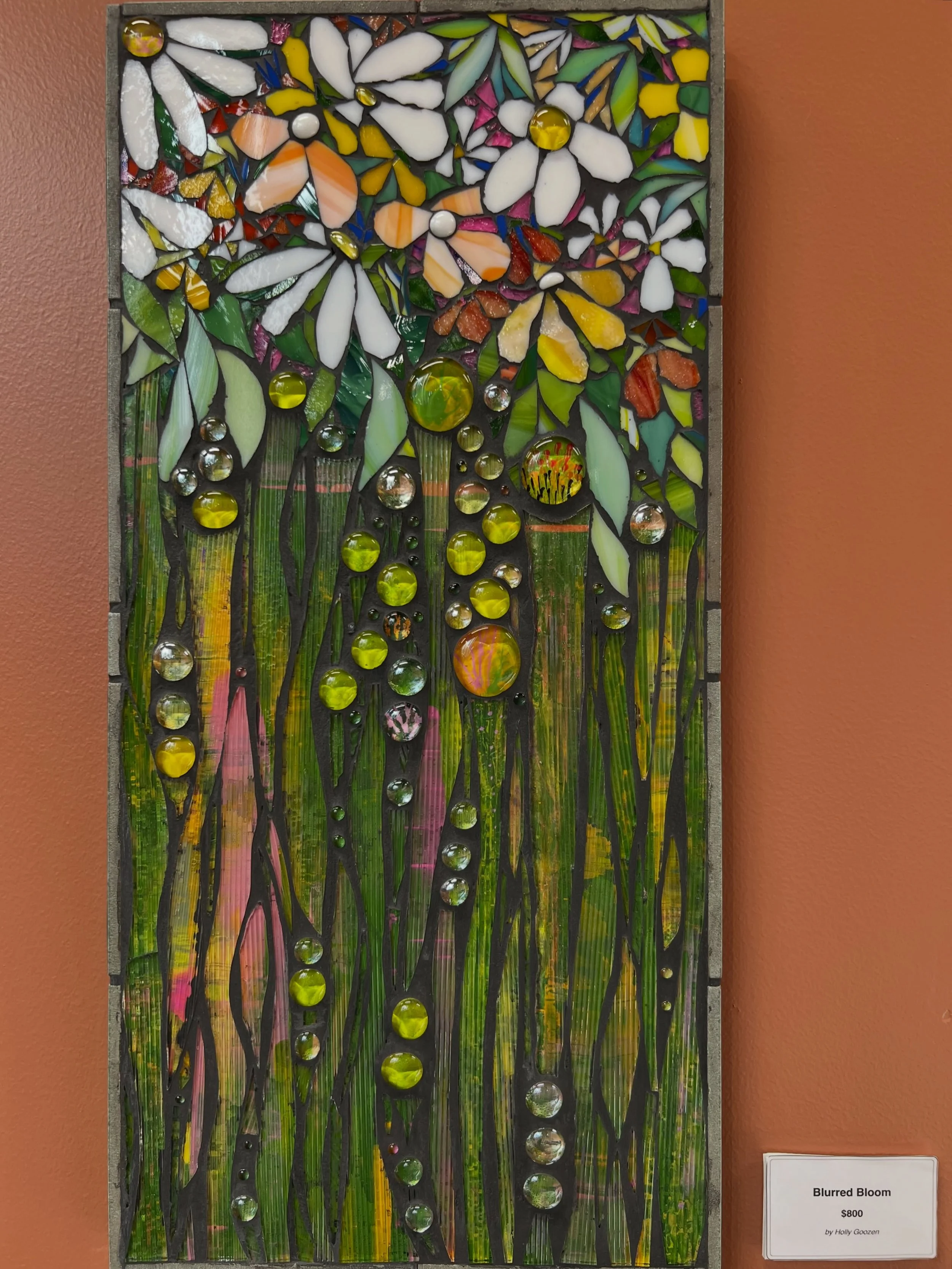 Local artist Holly Goozen brings beauty and creativity to Birch &amp; Bloom through her artwork, with multiple pieces on display throughout the space. 🎨✨ 
All of her pieces are available for purchase!

STAY TUNED&hellip; classes by @hollygoozenart a