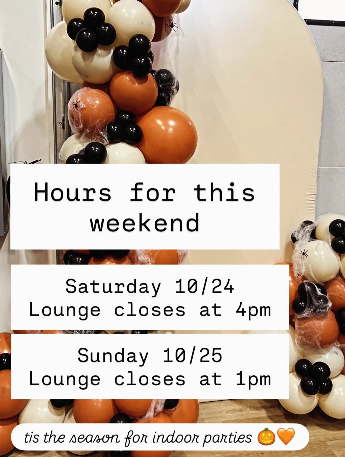 Weekend Update 🎃🧡
Our cafe by @akberryandboard is always open during lounge closures 🍪☕️🥪

also.. peep those balloons from @larcballoonco 🎈🕷️