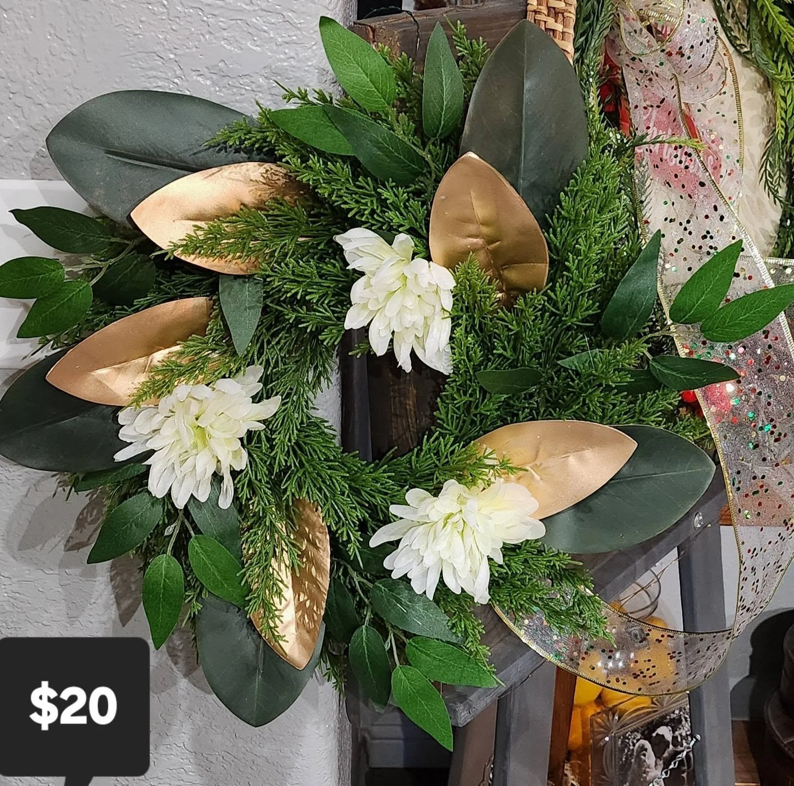 Elegant Gold Accent Floral Wreath