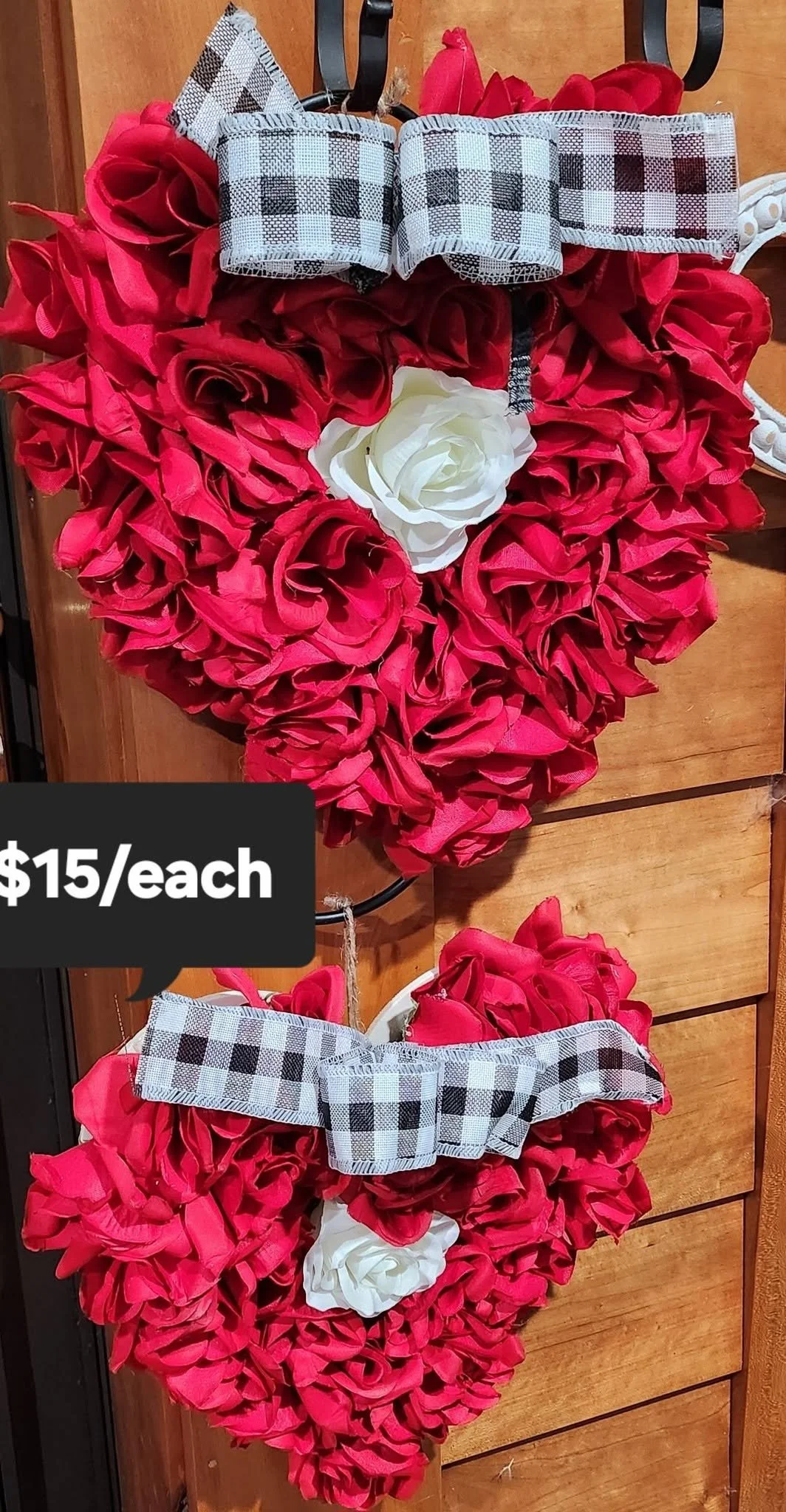 Charming Heart-Shaped Floral Wreath