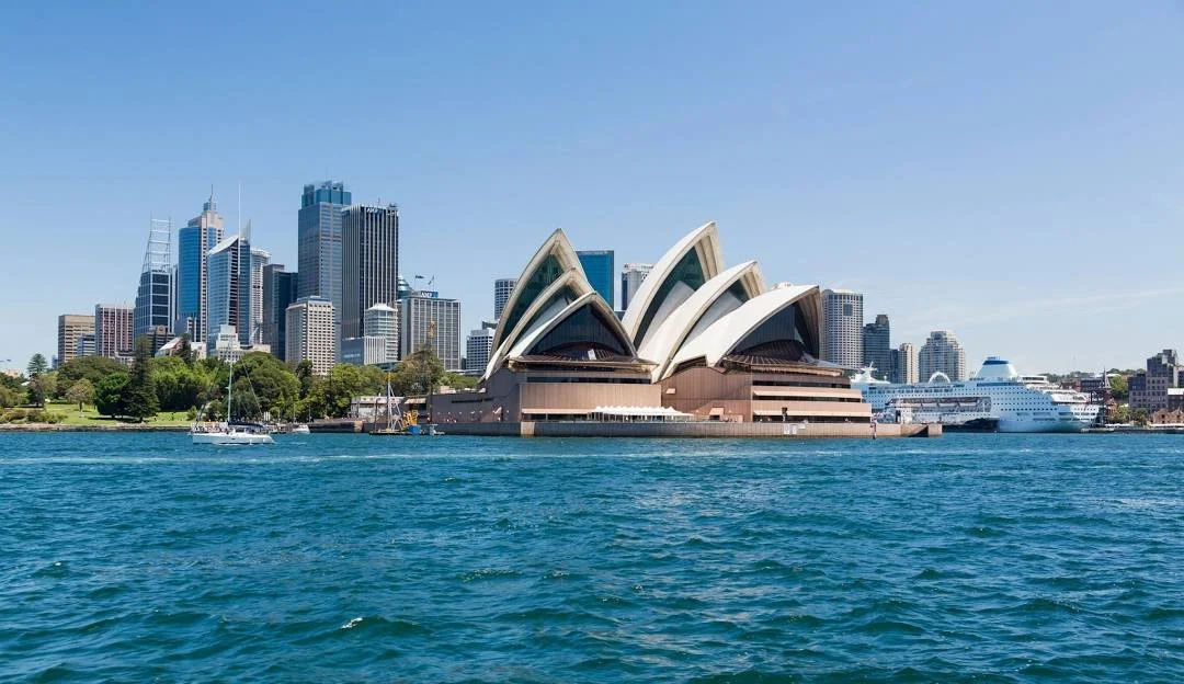Sydney Australia destination requiring aircraft disinsection on all international arriving flights under DAFF biosecurity regulations