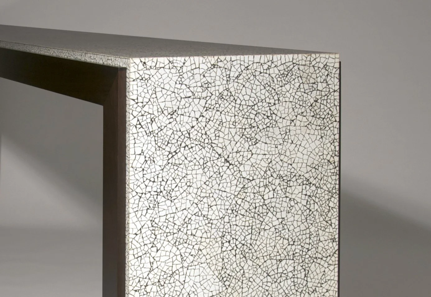 11. Detail ostrich sidetable .jpg