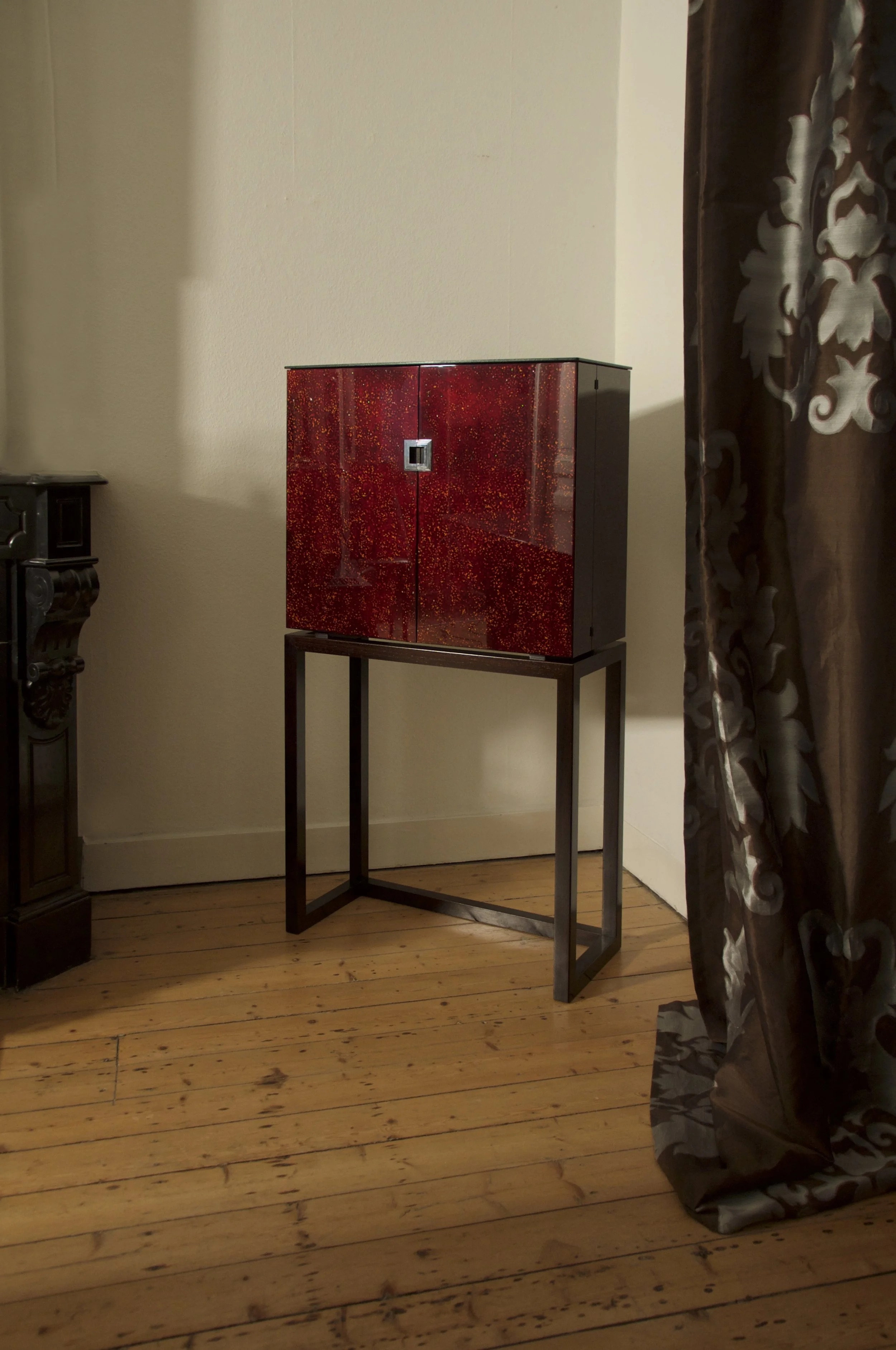Jewellery cabinet2.jpg