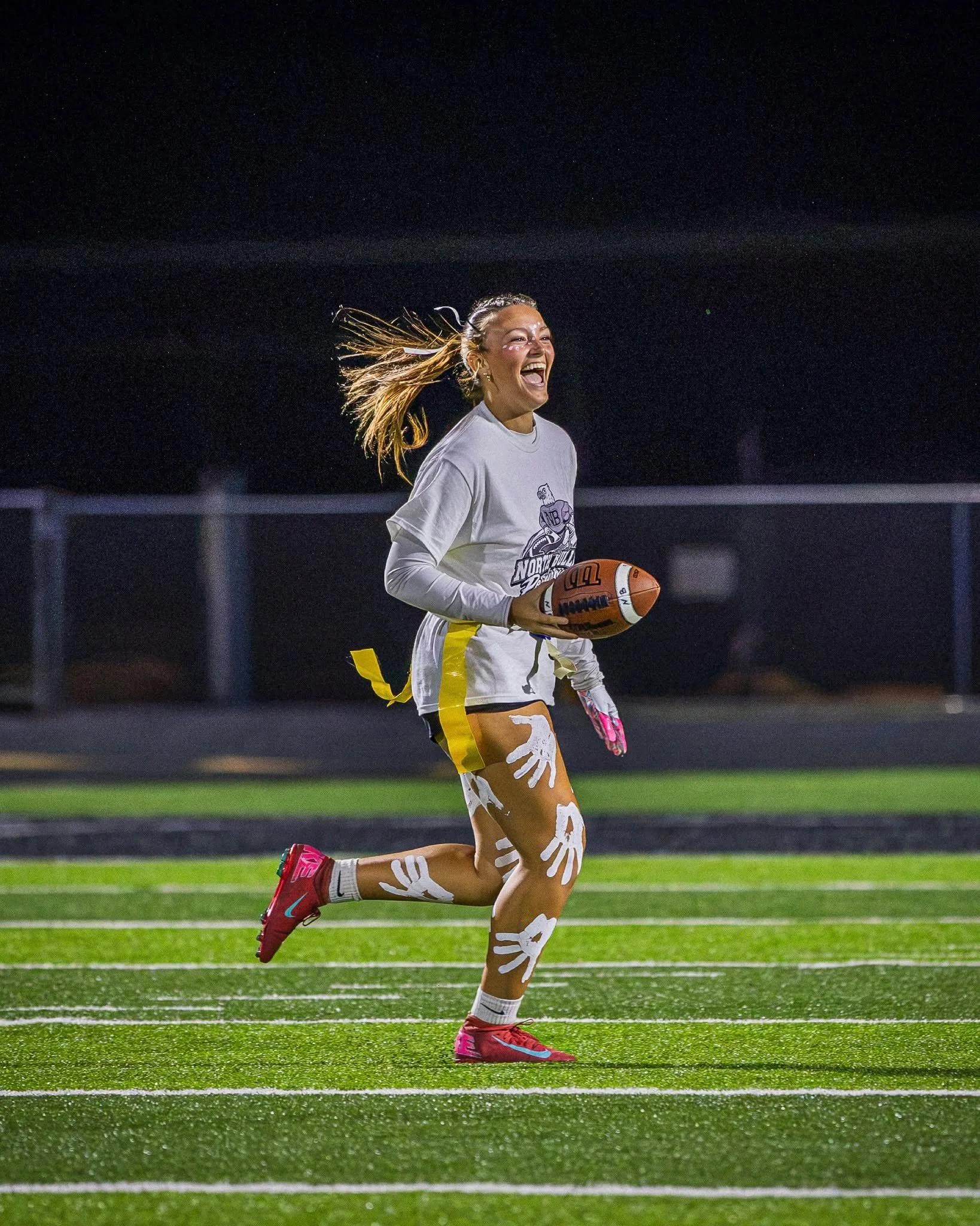 Let's take a moment to appreciate all the hard work by these girls! I absolutely LOVED watching these powderpuff games last week at North Bullitt! 🏈
Sponsored by @nbladyeaglesflagfootball 
.
.
.
 #highschoolsports #WomenInSports #NBHS #sportsphotogr