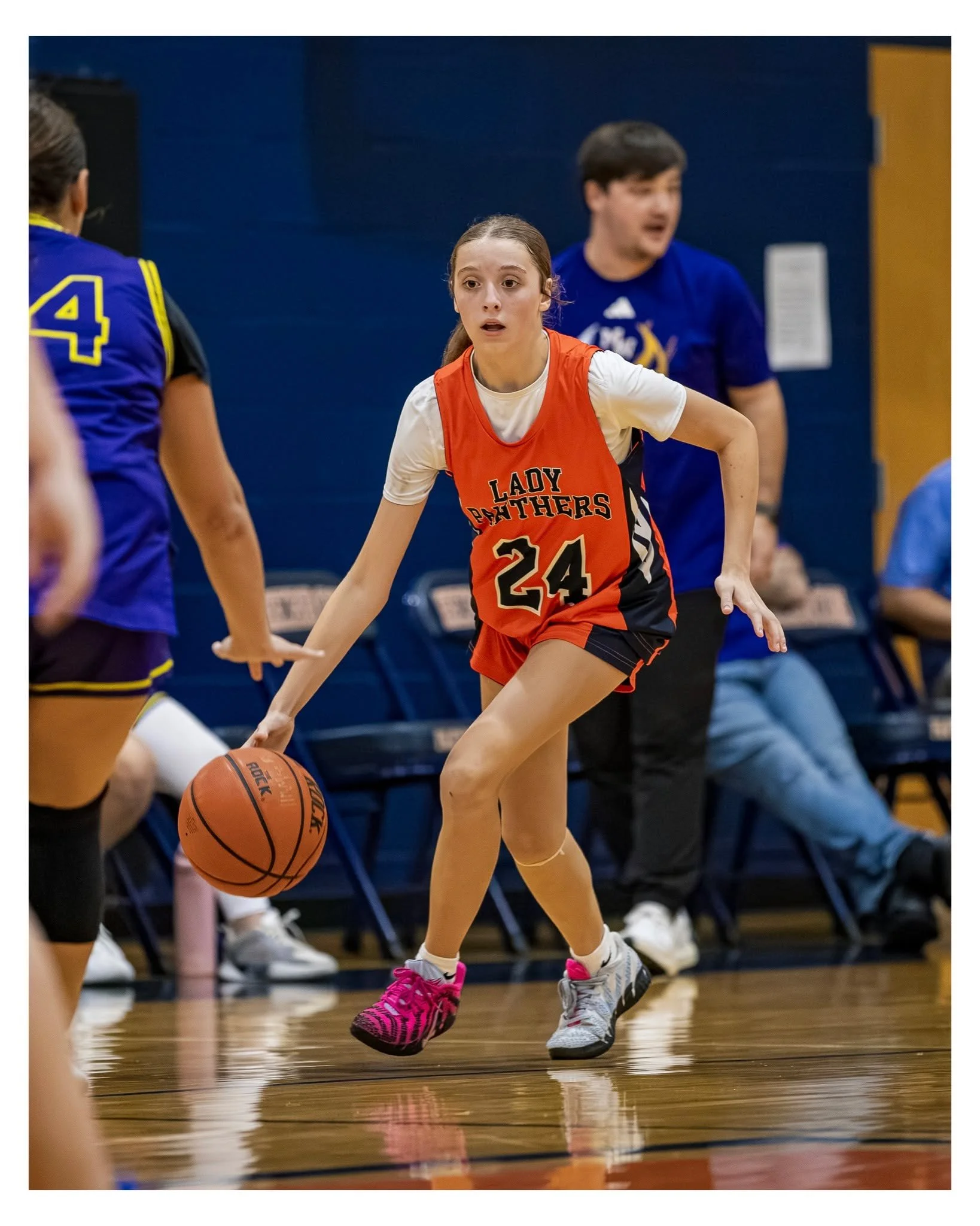 fun night with the Hebron Lady Panthers Girls Basketball team last week!
.
.
.
 #basketball🏀 #girlsbasketball #HMS #hebronmiddleschool