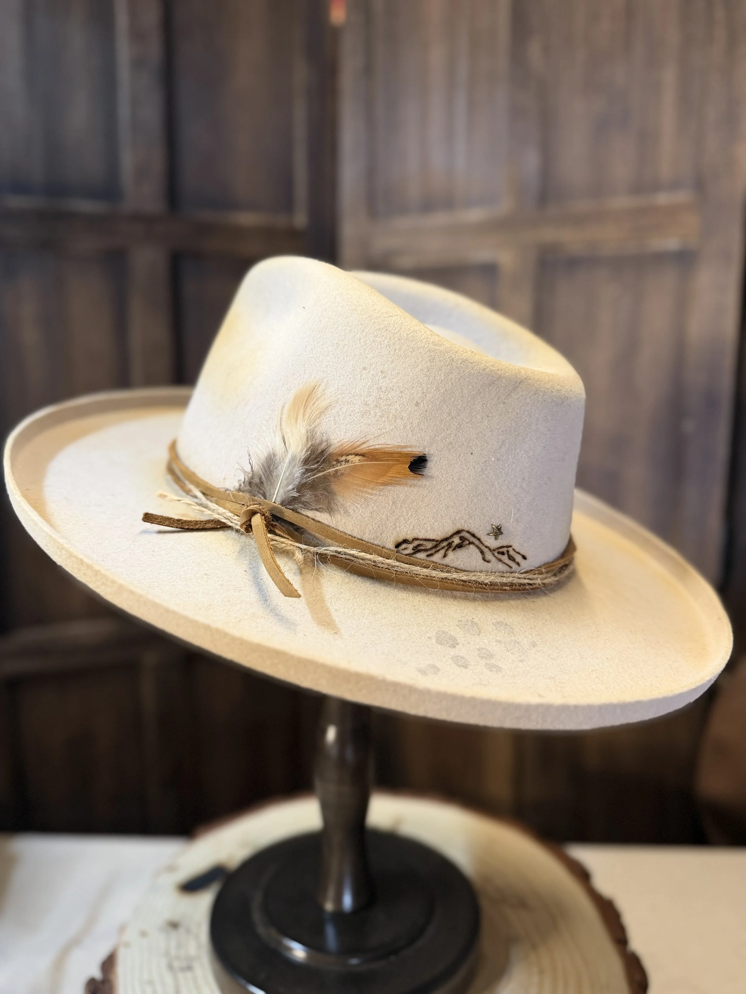 Ivory Pencil Brim Rancher