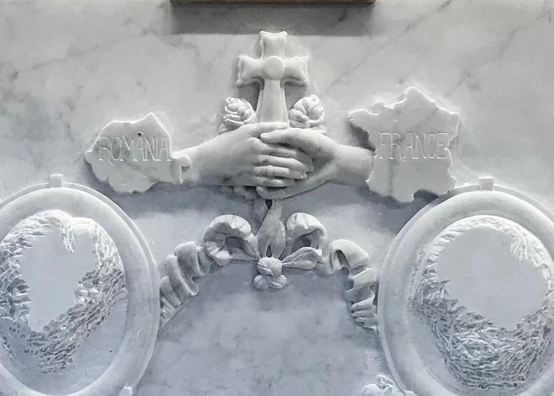 Bas-relief-marbre-atelier st roch