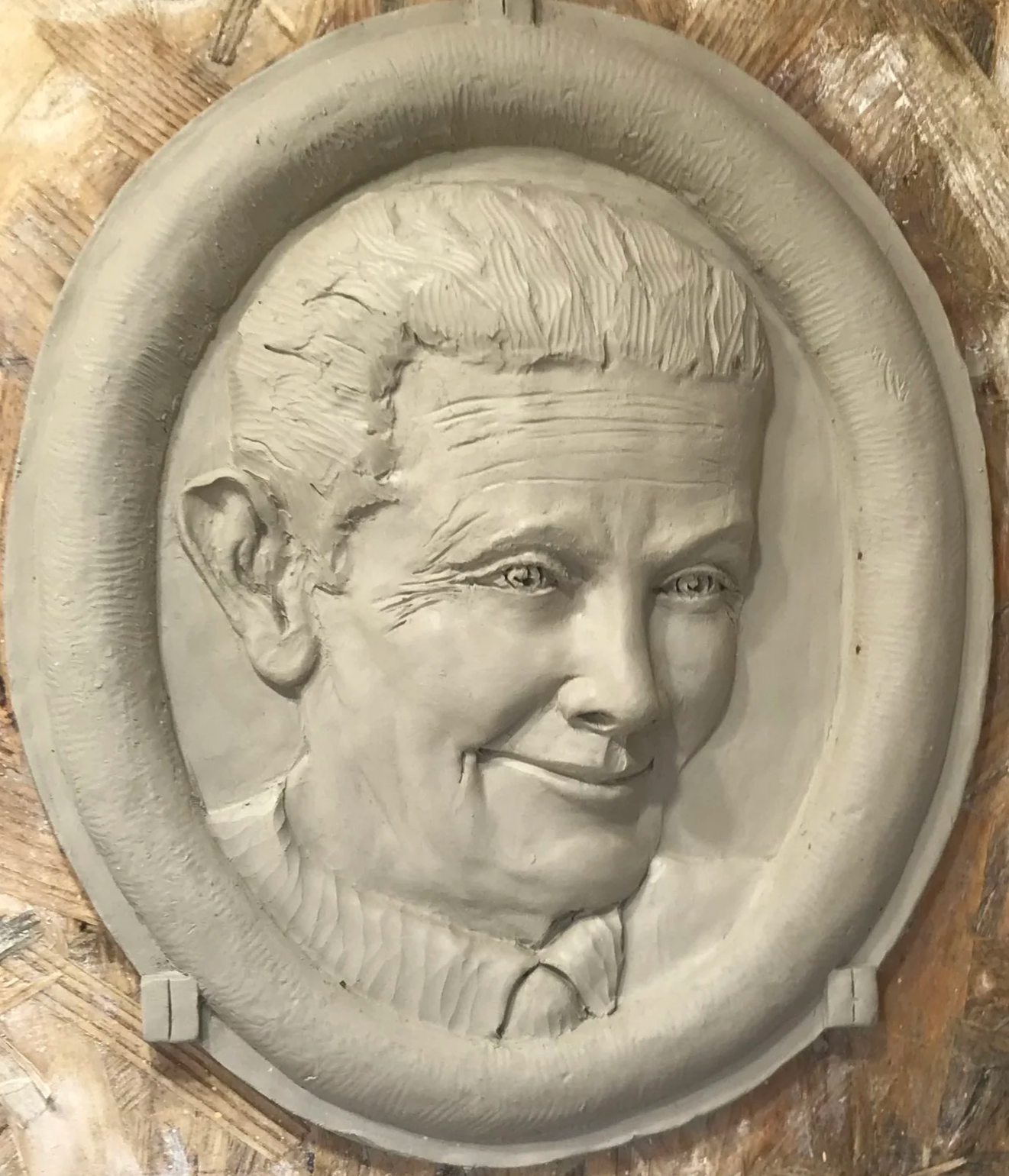Modelage d'étude-bas-relief-visage