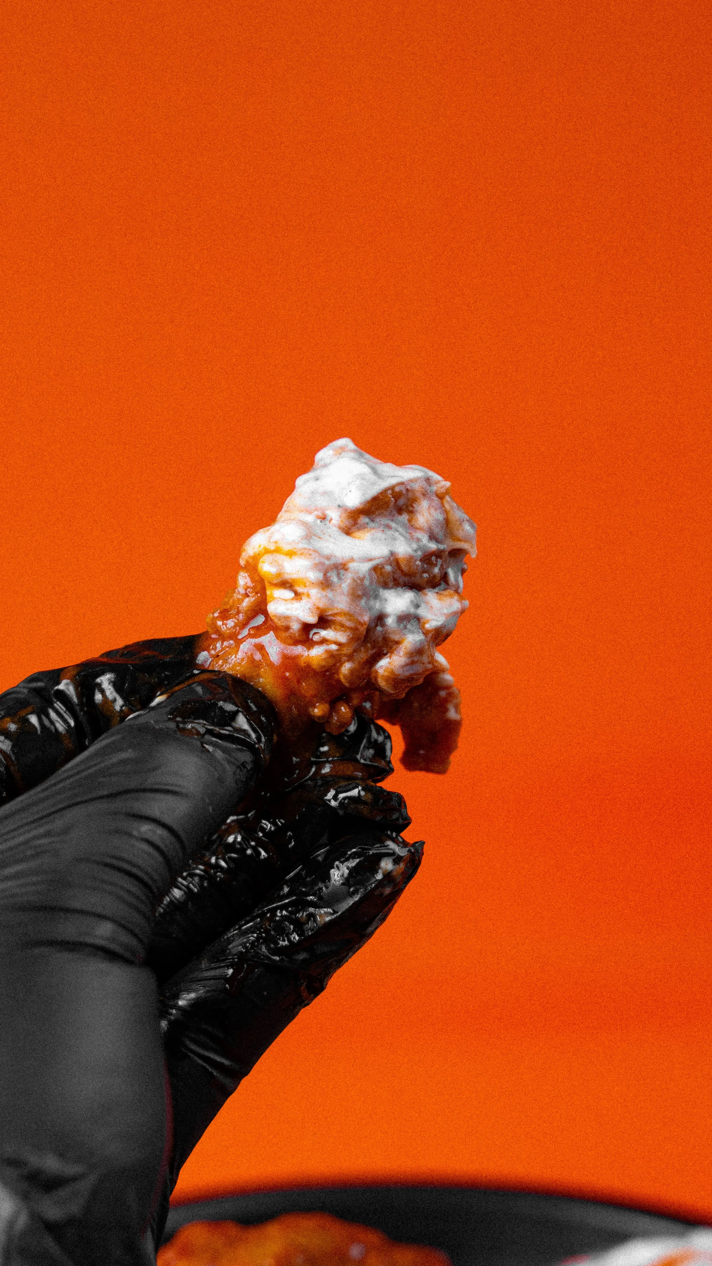520 Wings Brings the Local Flavor