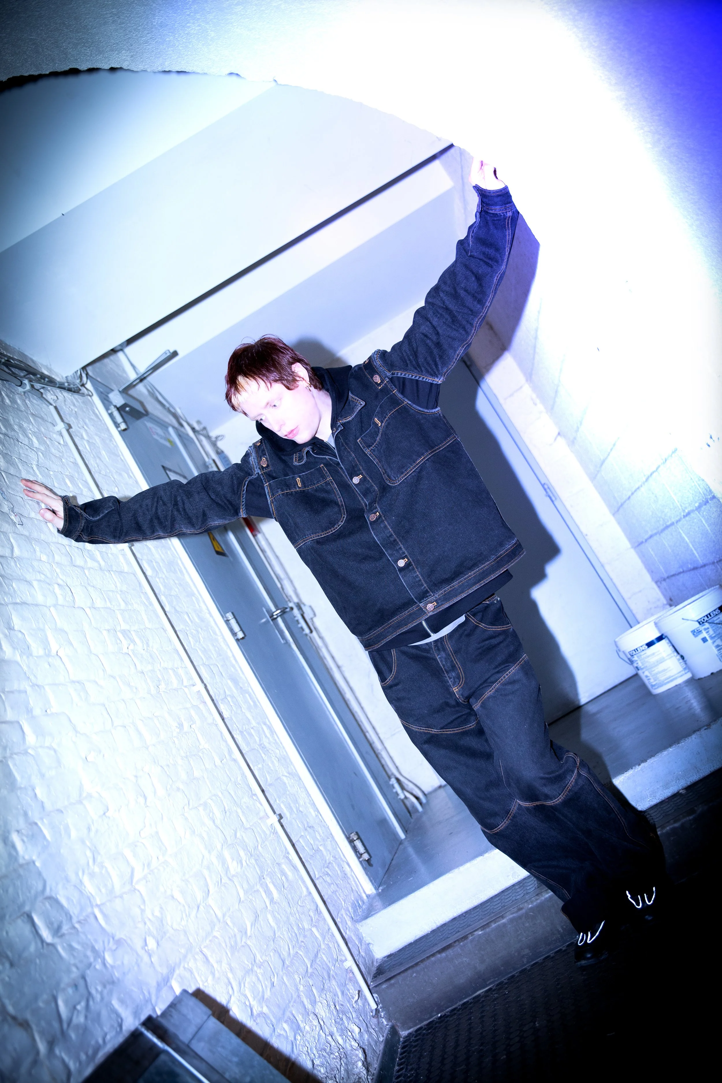 robiiien_RavenArtson_004.jpg