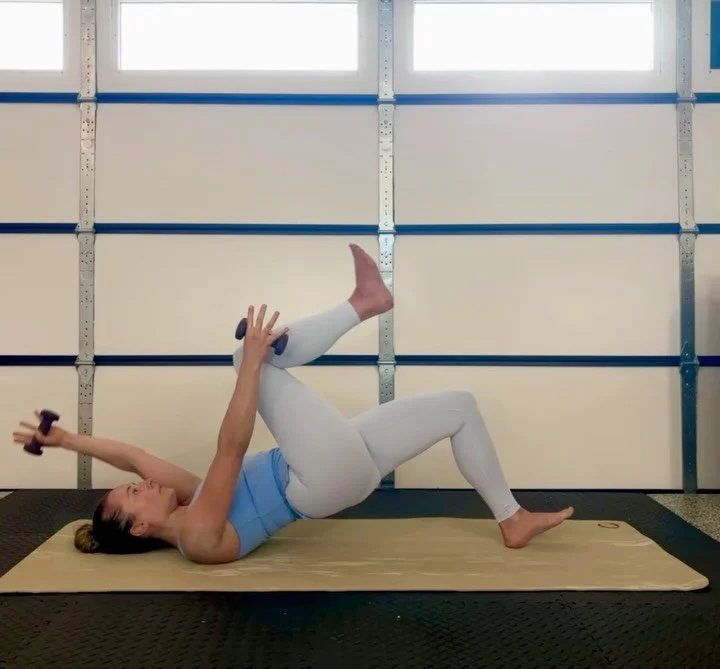Full Body Bridge 🔥

Love this 4 part series because it activates not just every aspect of the core but also the pelvic floor. 

TIP: Before trying the series, start with 4 deep breaths in lying on your back. Breathe deeply through the nose for 6 cou