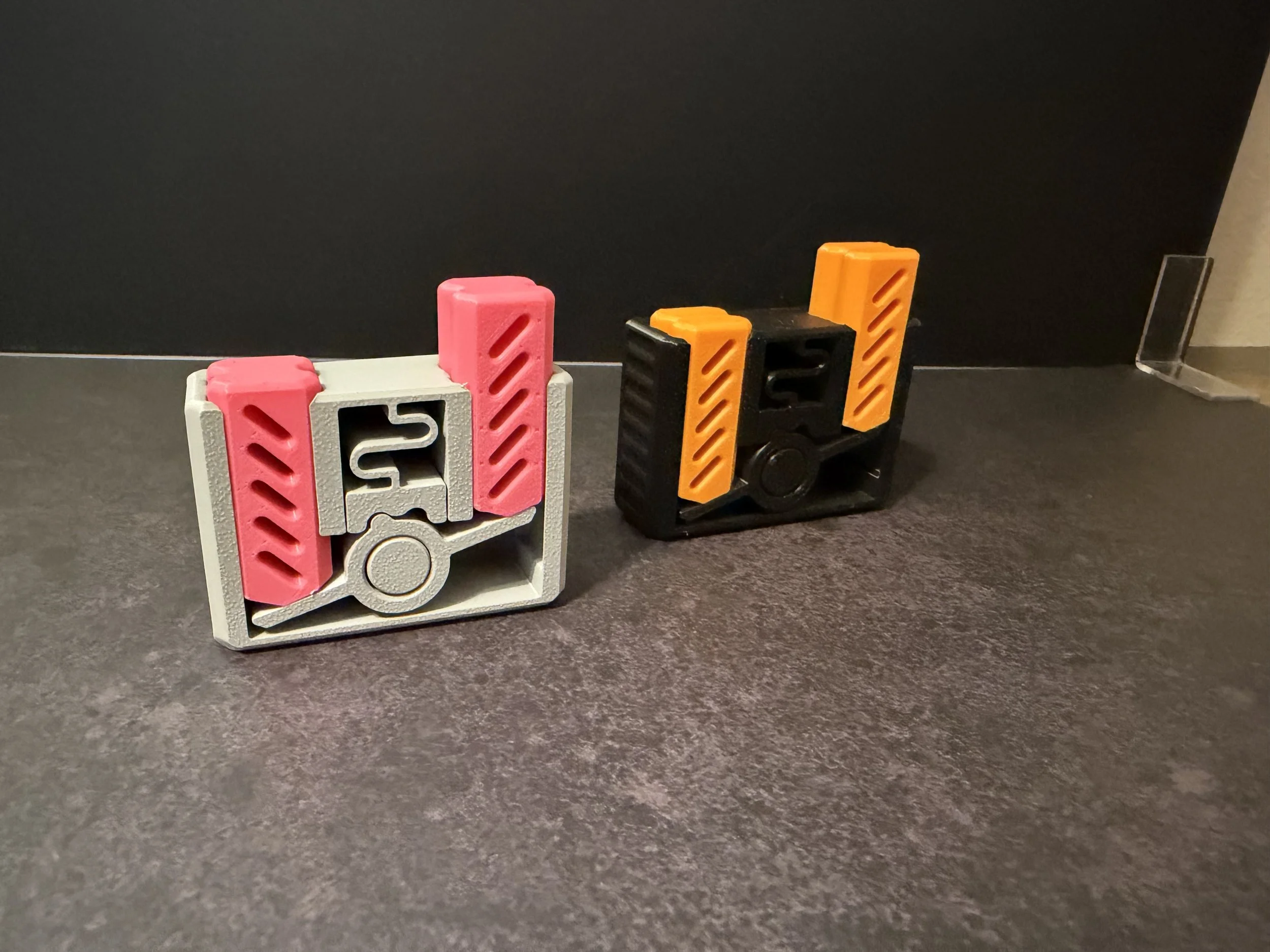 Seesaw Clicker Fidget – Tactile Balance Clicker