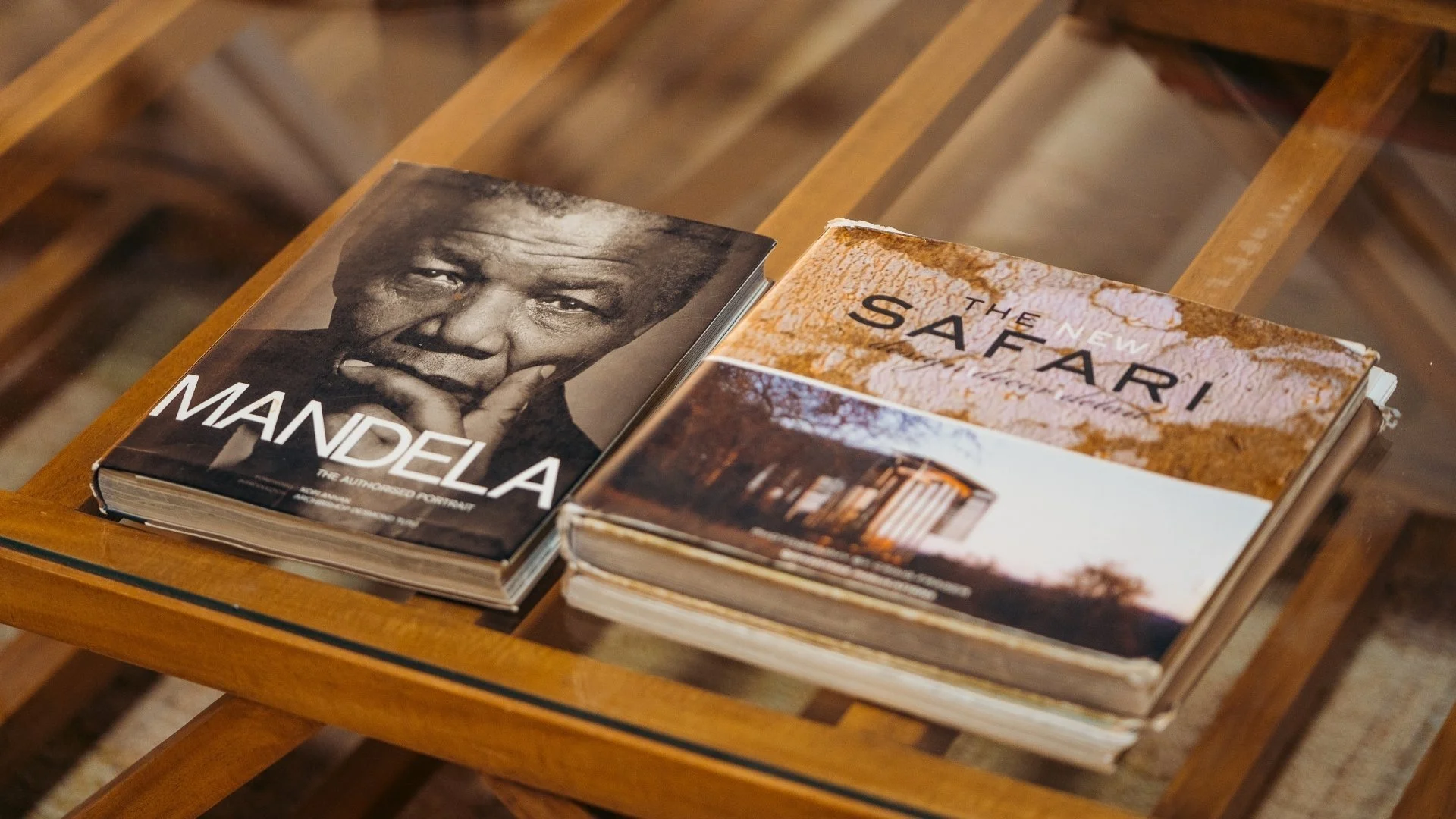 tablebook-safari-mandela-yasin-kirsch.jpg
