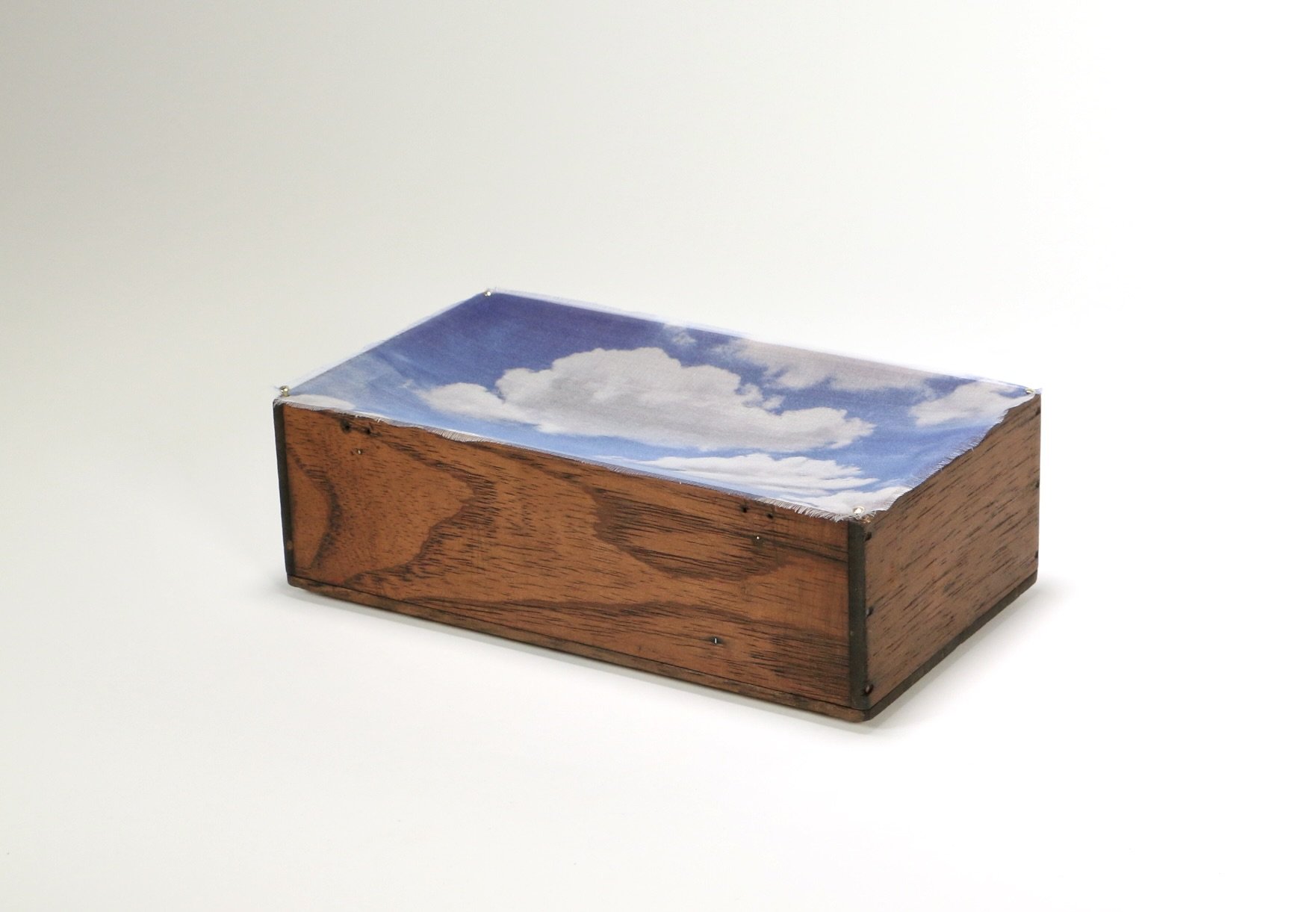 Untitled(SkyBox)4.JPG