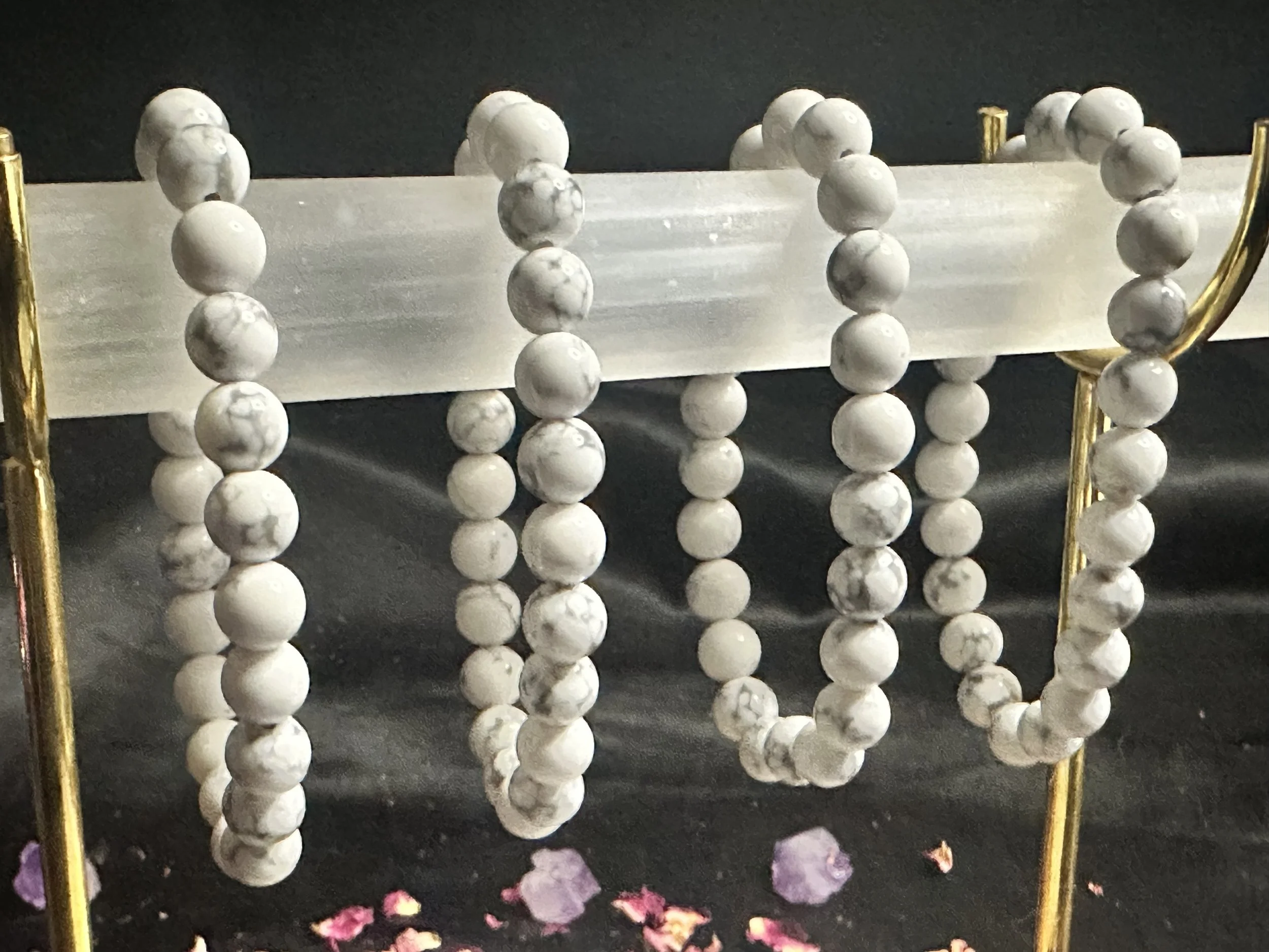 Howlite Bracelet 8mm