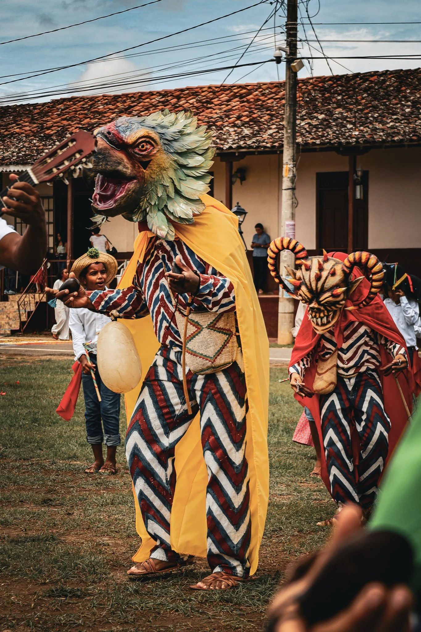 Danza en la procesión al finalizar