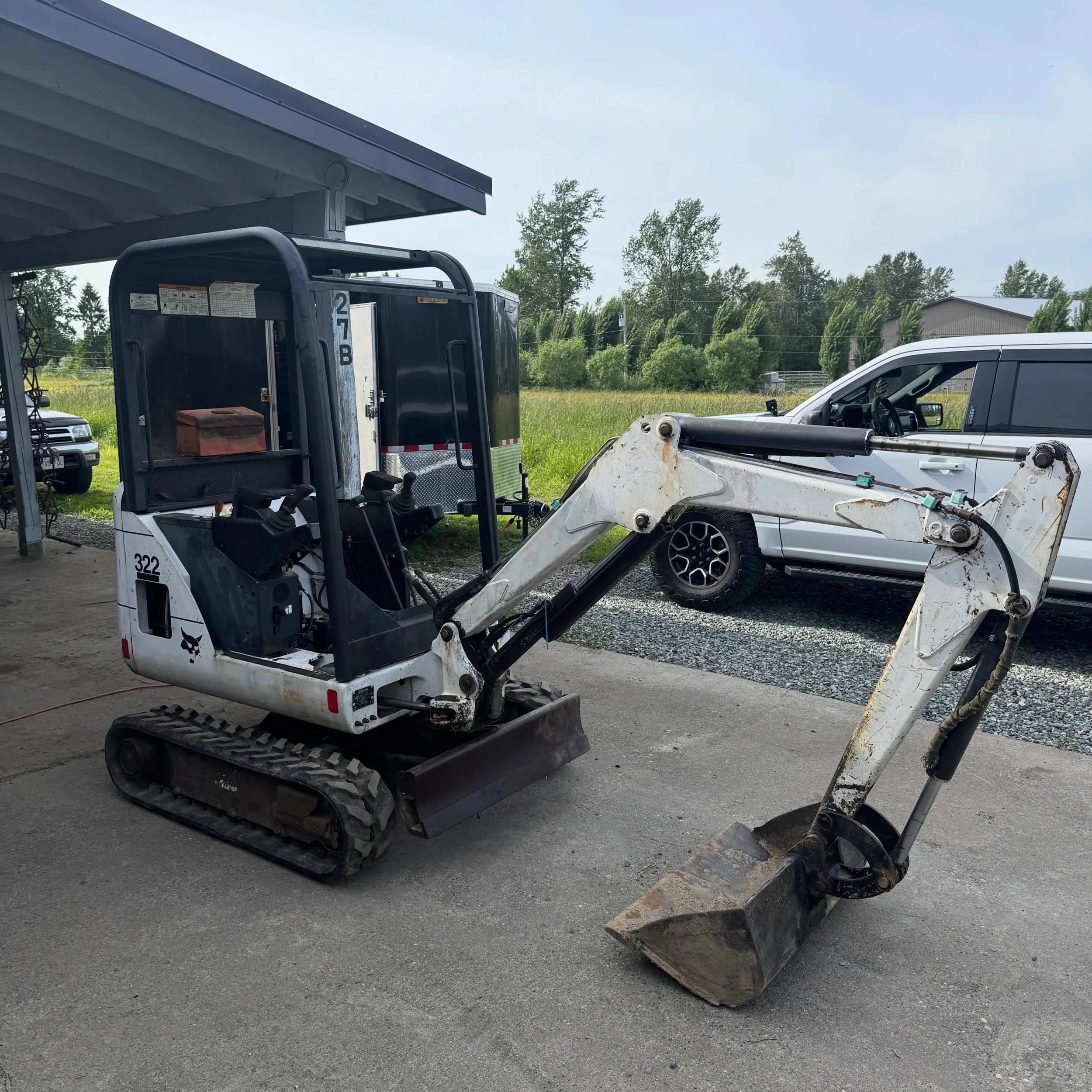 Kept this customer running with a new boom cylinder and hydraulic hose! 
#bobcat #mechanic #excavator #heavyduty #equipment