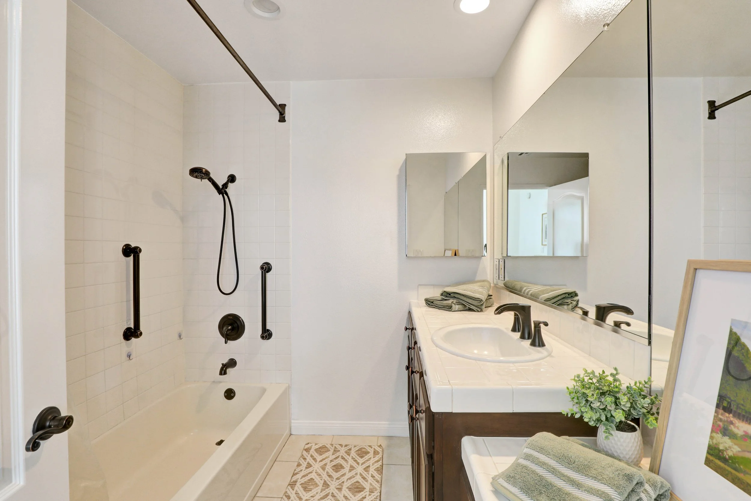 23-7301 W Manchester Ave-23.jpg