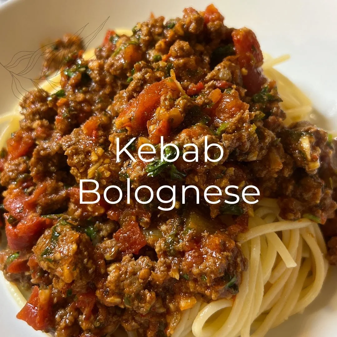 Kebab Bolognese
.
.
.
@aleksimowinski was really craving kebabs and I was trying to not eat out. I made this recipe up with most of the ingredients from my Spicy Lamb Meatball recipe. My homemade sauce combines Italian and Middle Eastern flavors (fla