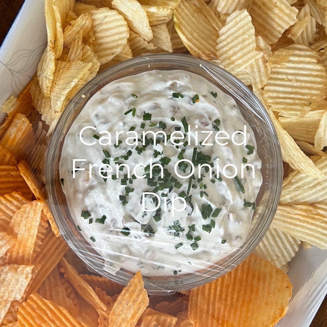Caramelized French Onion Dip
.
.
.
Made this dip as an app for Super Bowl &lsquo;23! I love store bought french onion dip, but most of them use cream cheese and sour cream (not the healthiest). I substituted Greek yogurt as a healthier option and it 