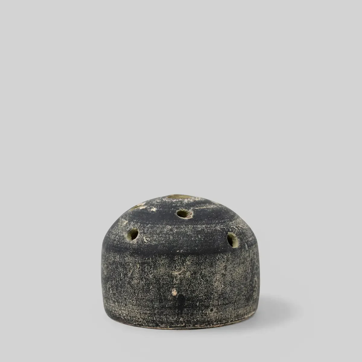 Terra Cotta Frog Vase, Grey Patina2.webp