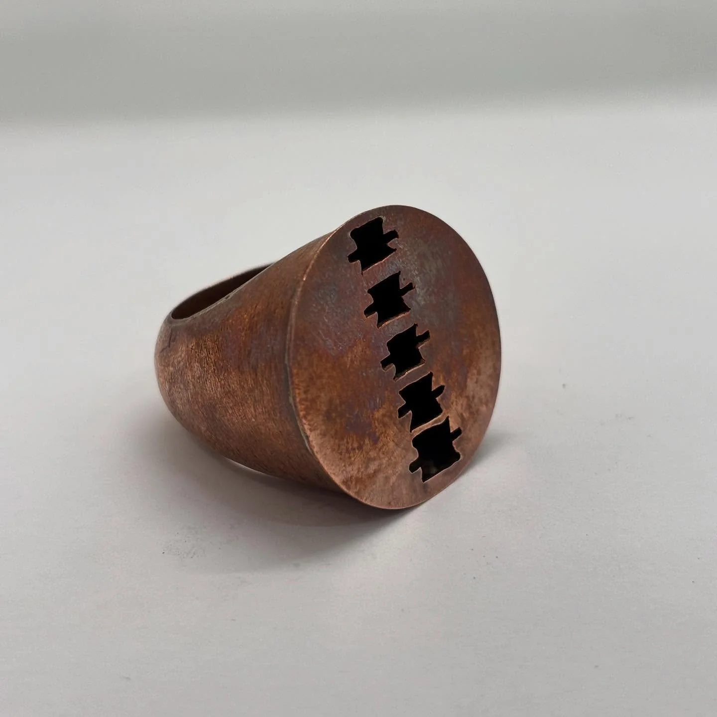 spineless

hollow form ring

intro to metals - april 2025

this was an interesting new technique and definitely challenged my hammer skills. this one is pretty huge but i hope in the future i can try to make ones of different shapes and sizes