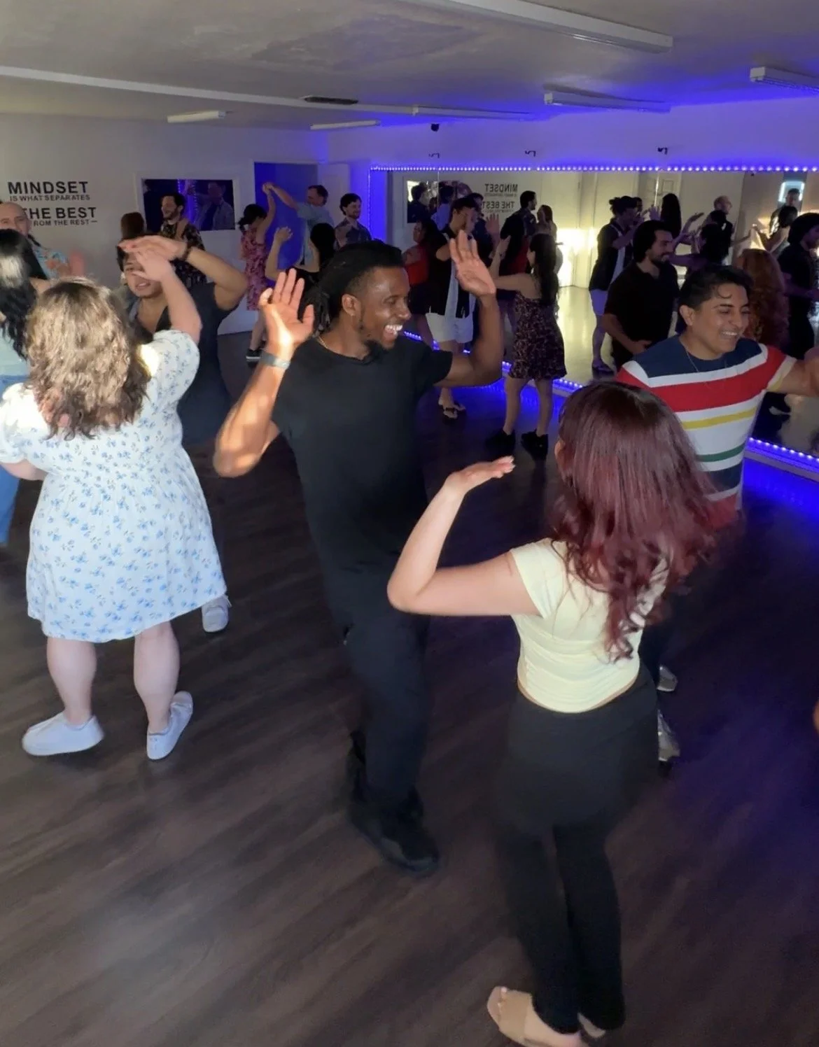 TUESDAY - CUMBIA DROP IN LESSONS (MONTHY)
