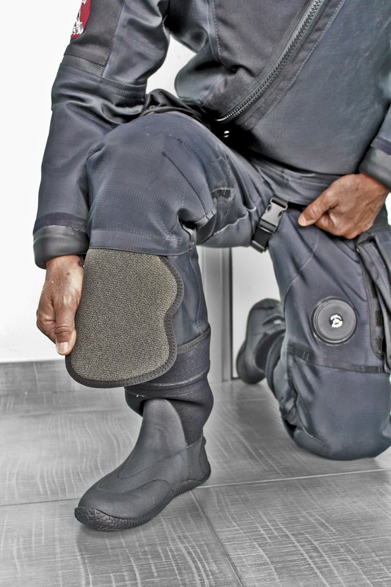 knee_pad_divesystem.jpg (Copy)